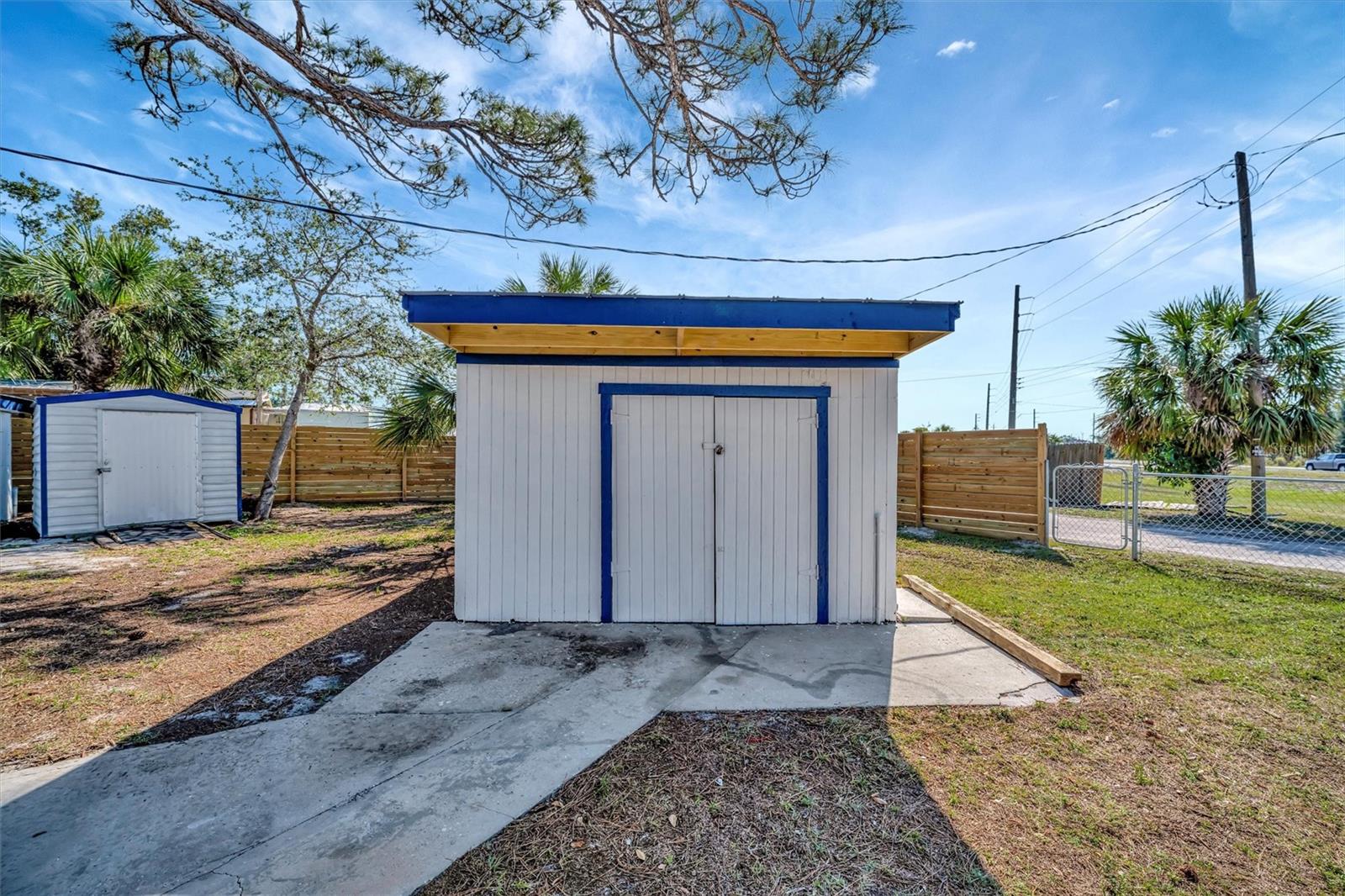 Image 12 of 41 For 5061 Placida Road A