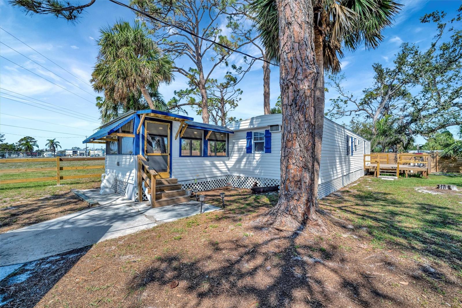 Image 13 of 41 For 5061 Placida Road A