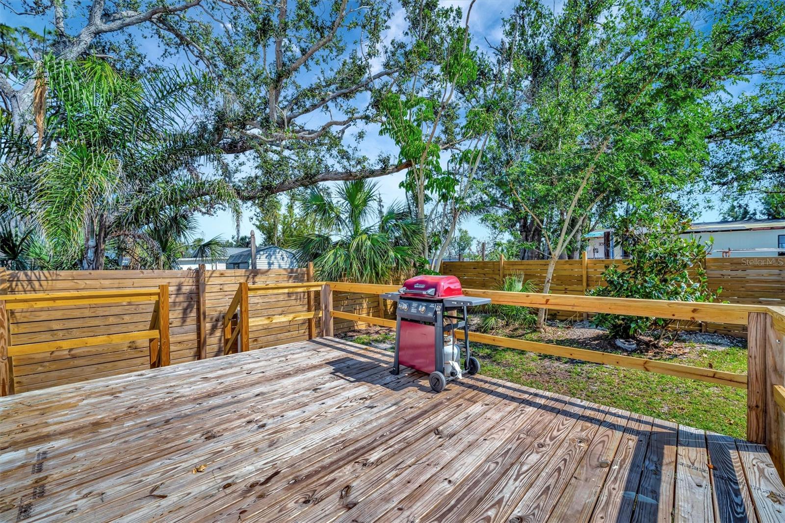 Image 18 of 41 For 5061 Placida Road A