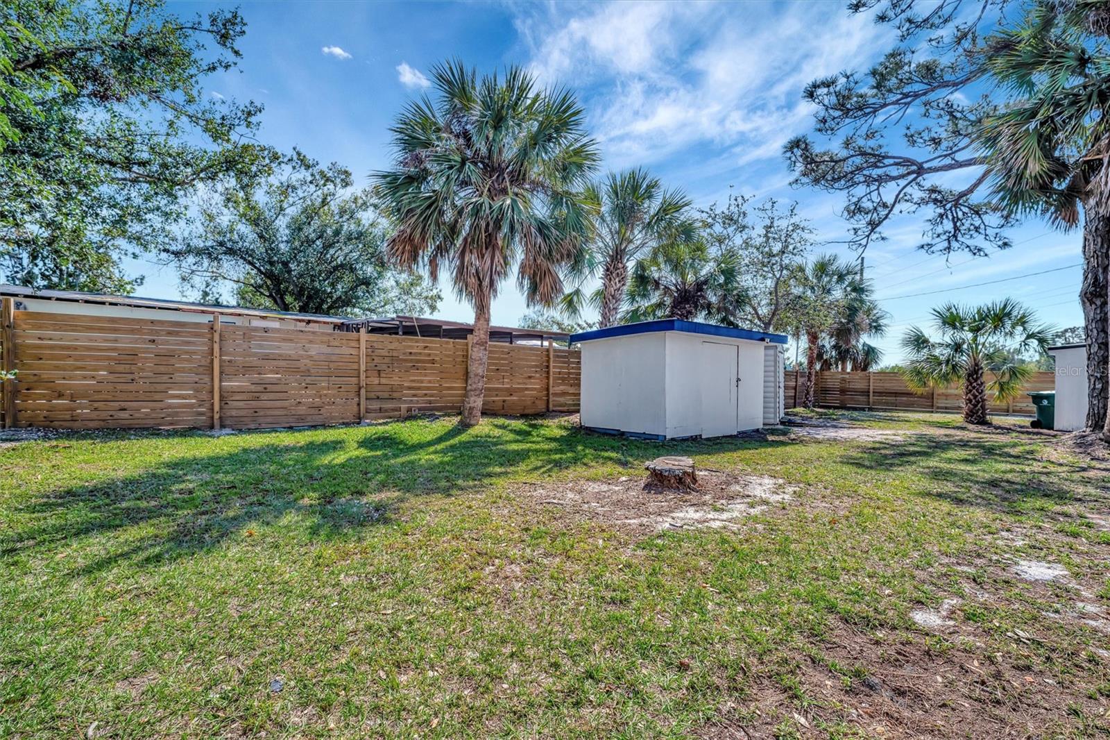 Image 19 of 41 For 5061 Placida Road A