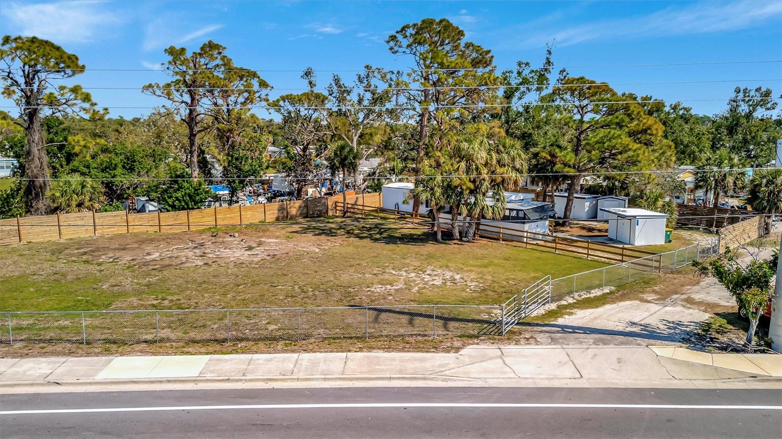 Image 2 of 41 For 5061 Placida Road A
