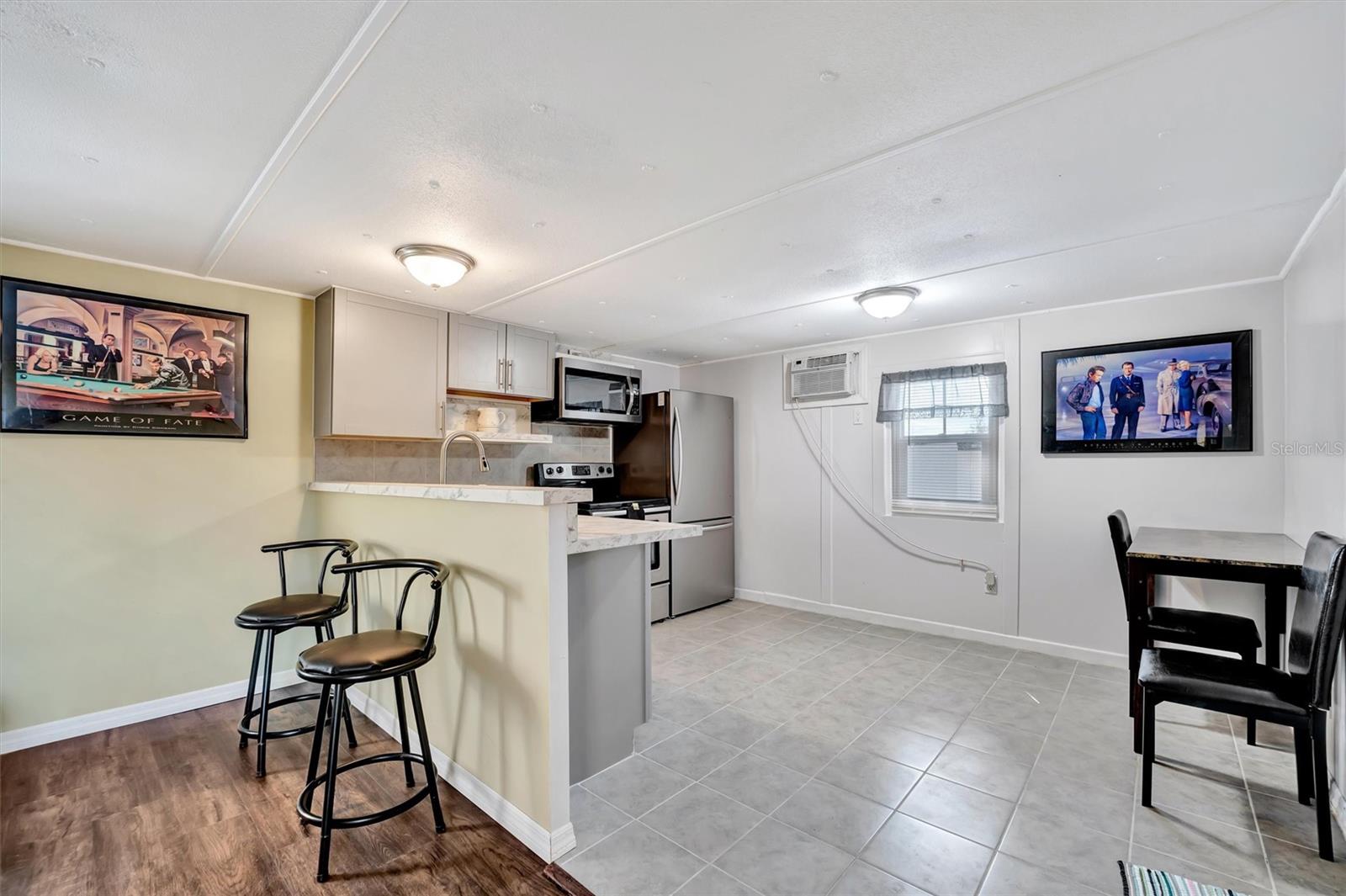 Image 24 of 41 For 5061 Placida Road A