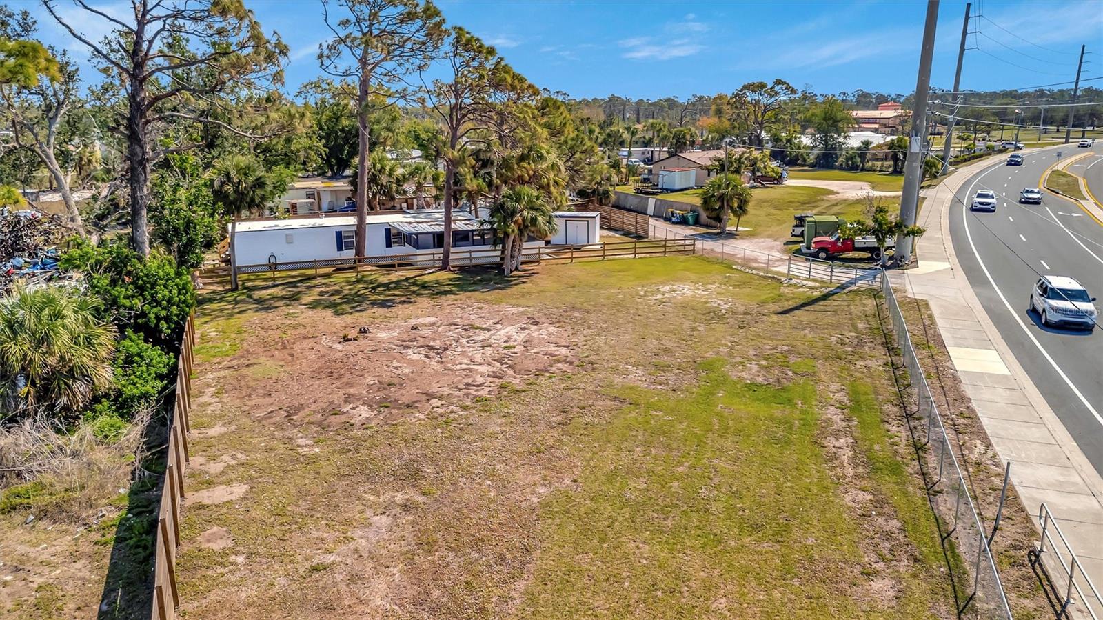 Image 8 of 41 For 5061 Placida Road A