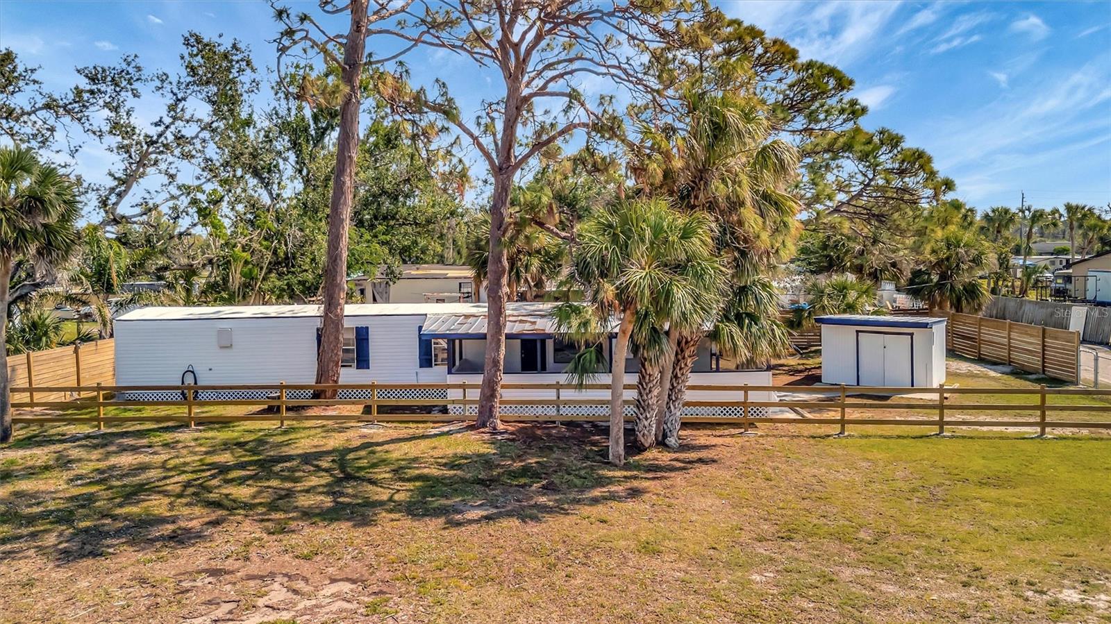 Image 9 of 41 For 5061 Placida Road A
