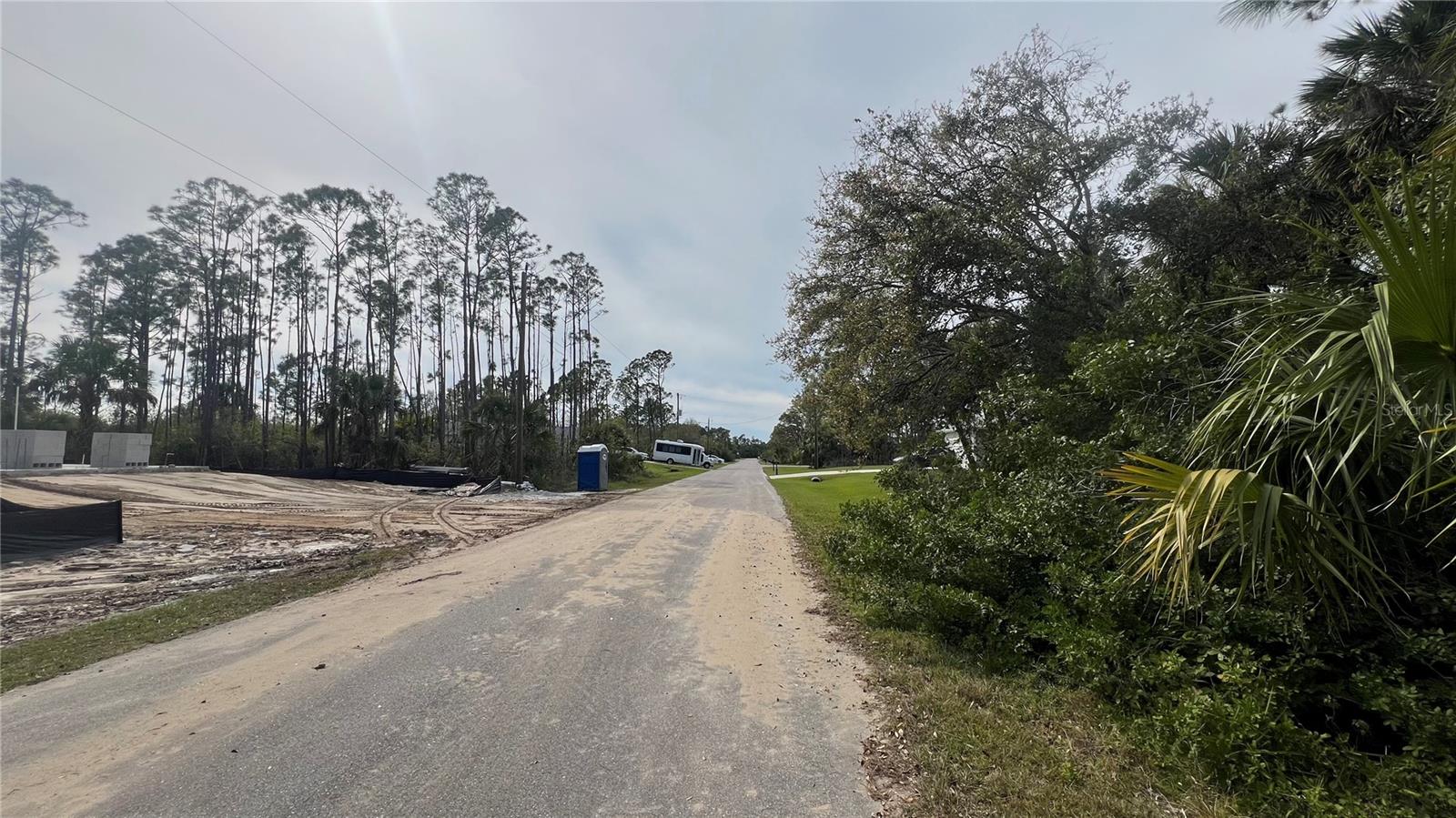 Image 3 of 5 For Sawyer Circle