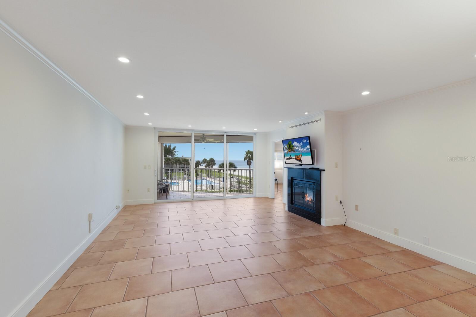 Image 41 of 44 For 4835 Gulf Of Mexico Drive 302b