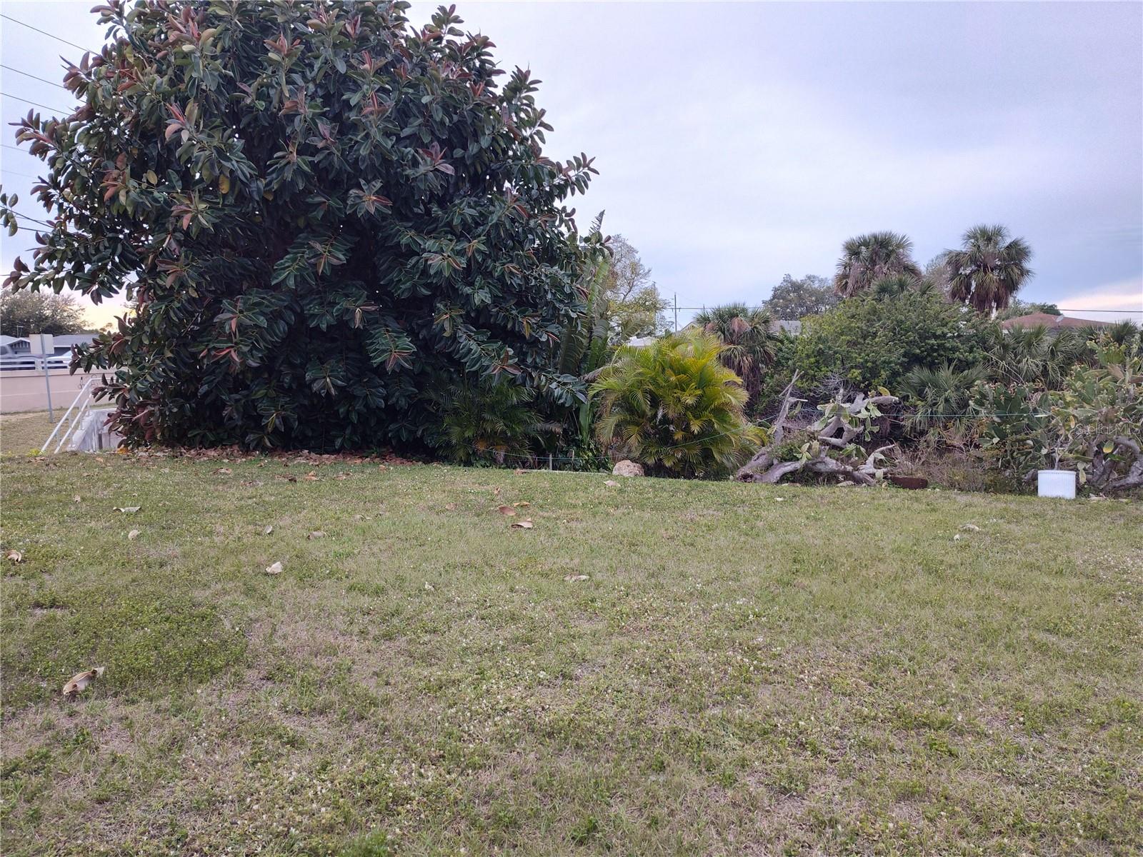 Image 8 of 35 For 1717 Alton Road