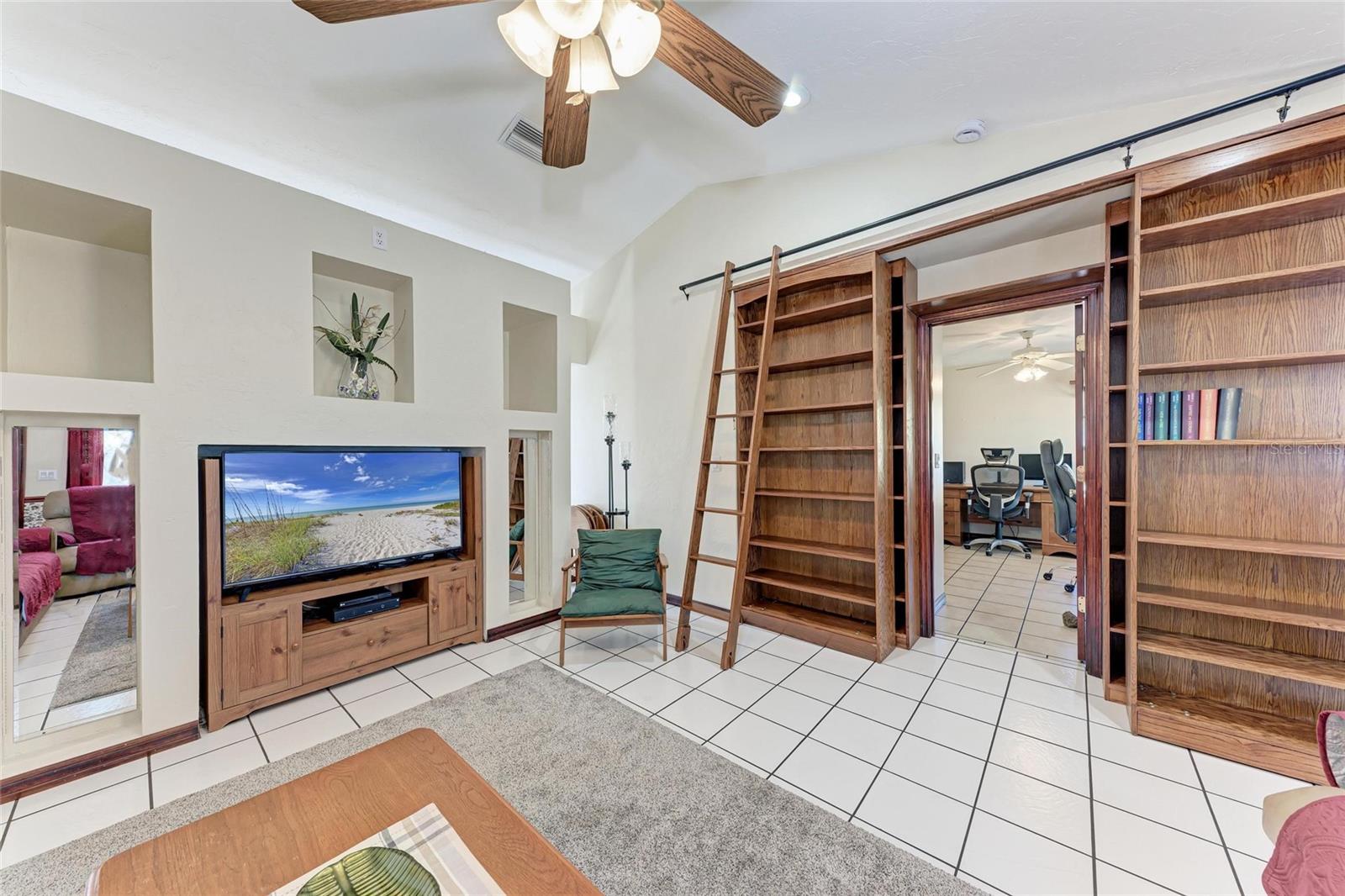 Image 16 of 47 For 1302 5th Street W