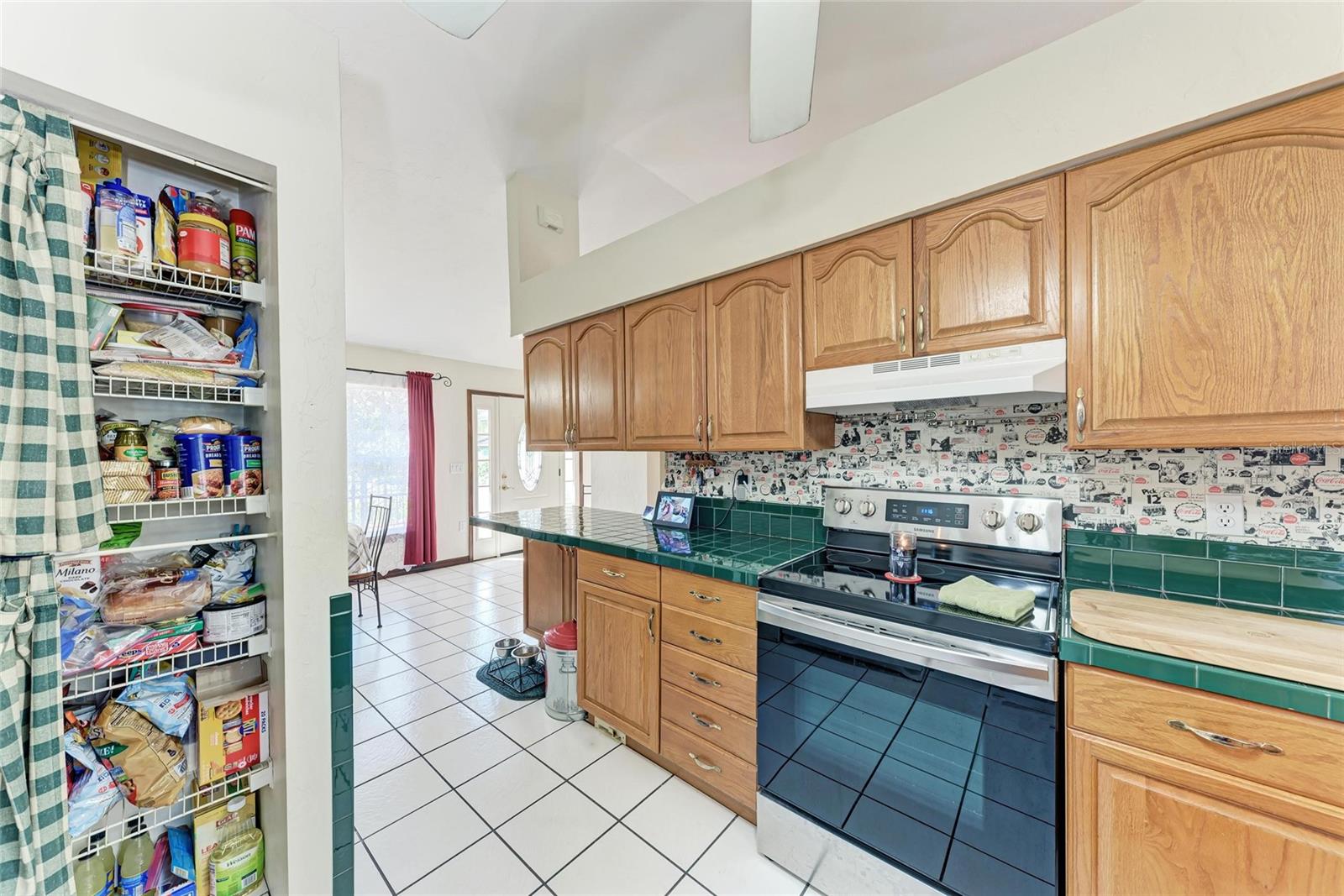 Image 22 of 47 For 1302 5th Street W