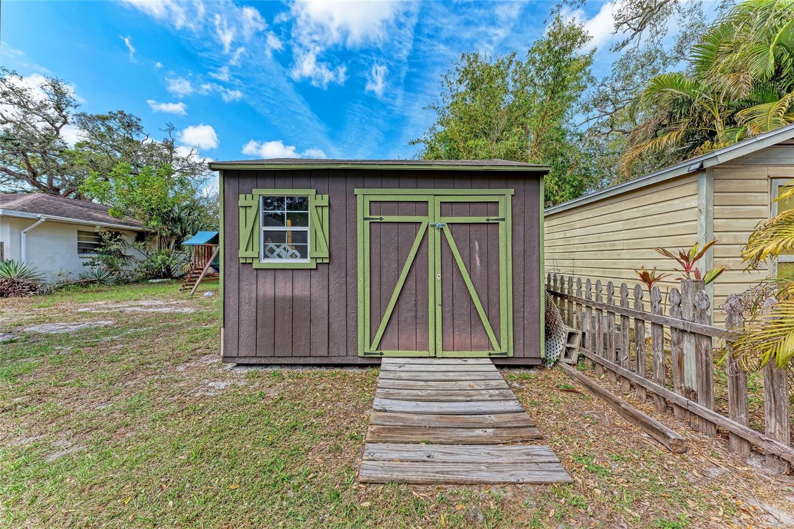 Image 38 of 47 For 1302 5th Street W