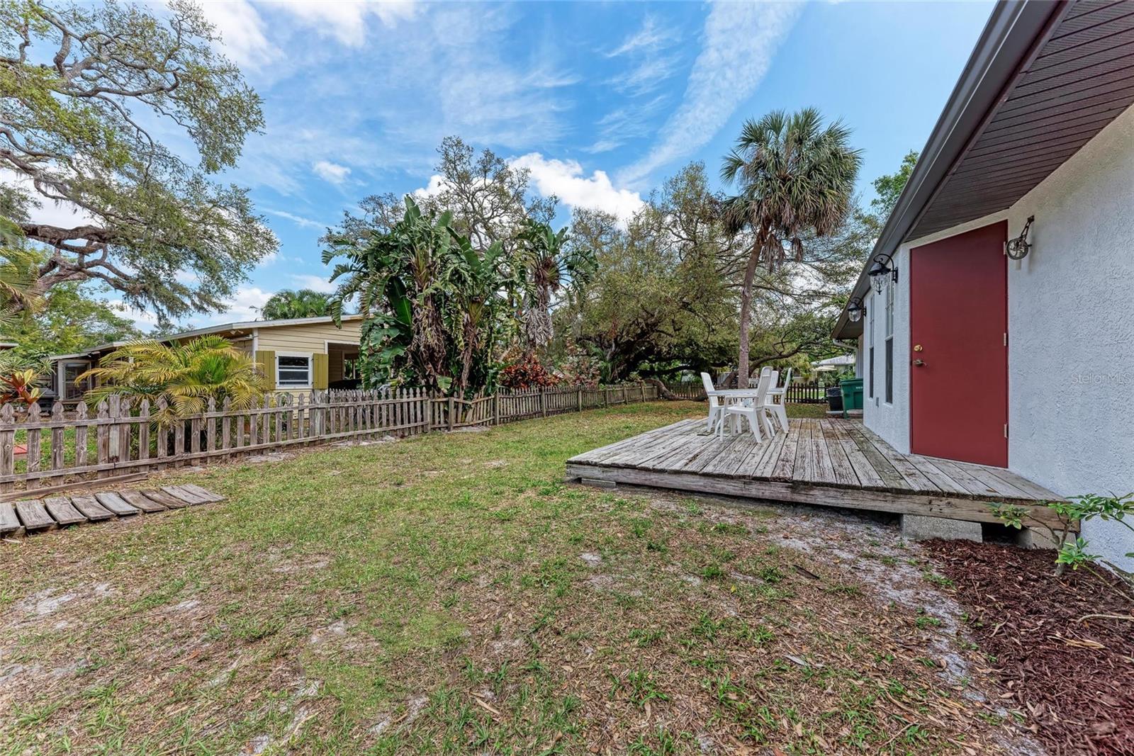Image 40 of 47 For 1302 5th Street W