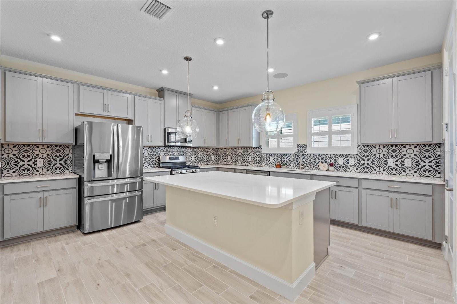 Image 4 of 54 For 11127 Devonbridge Drive