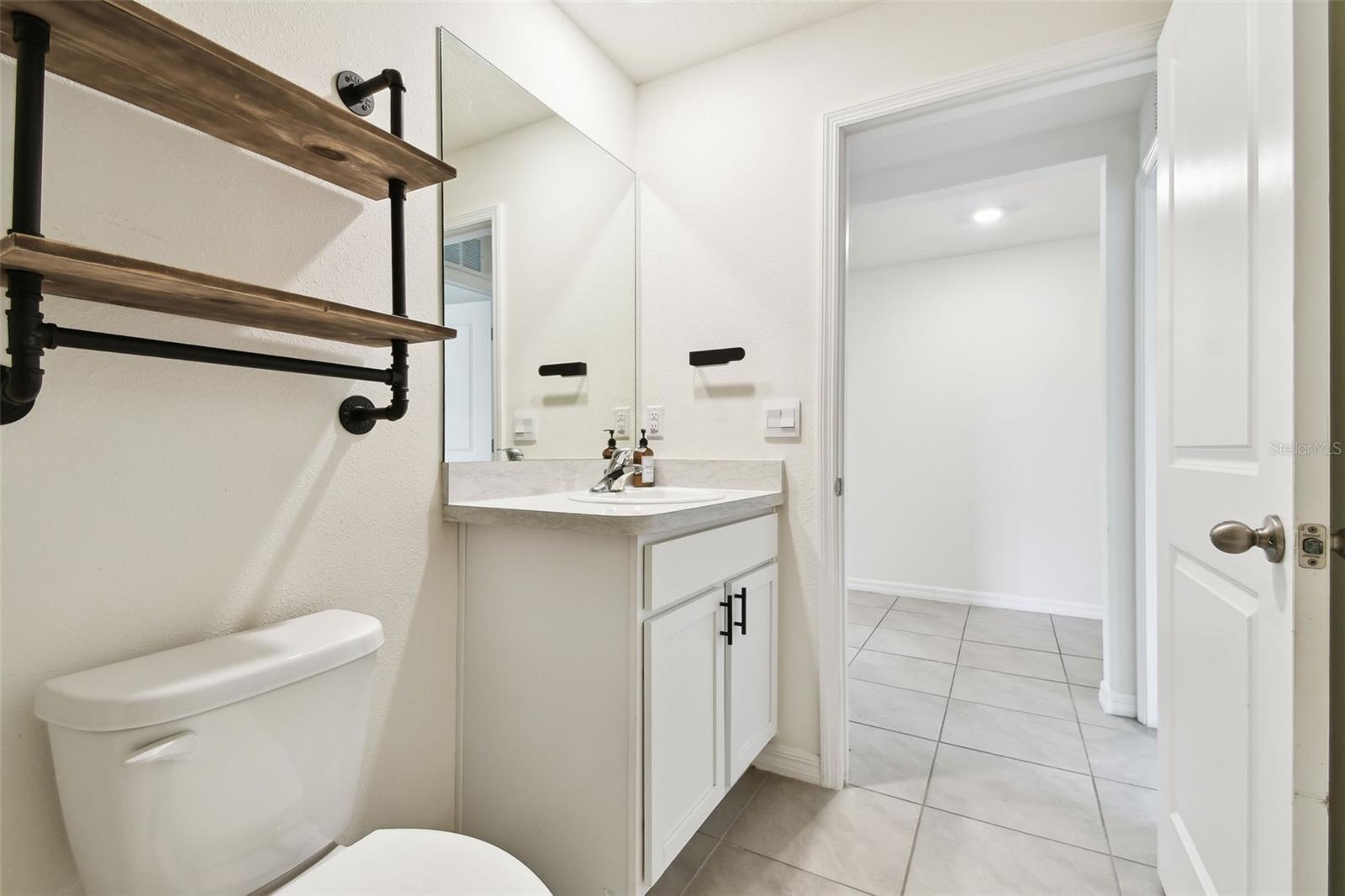 Image 32 of 76 For 4918 Gray Owl Terrace
