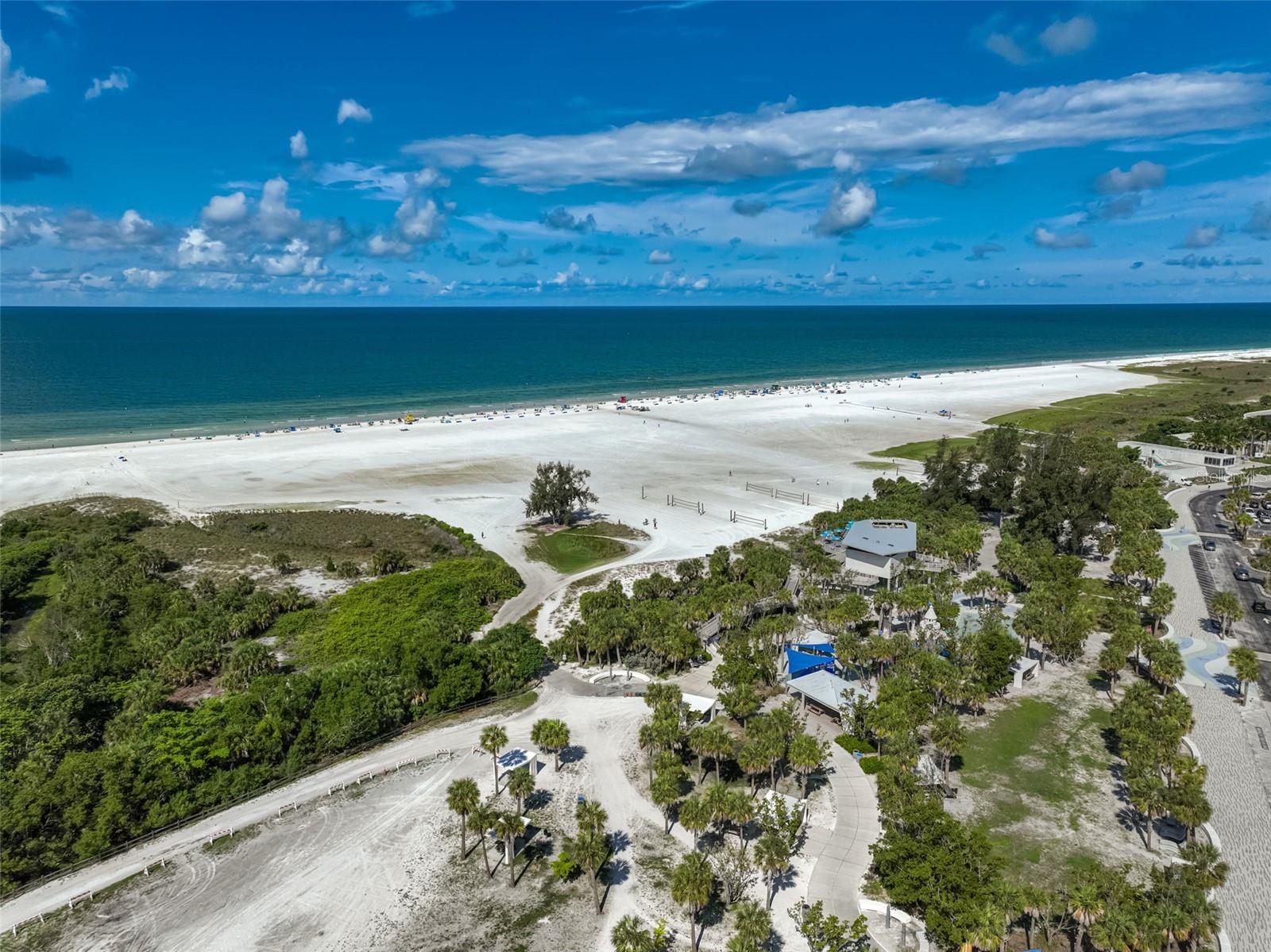 Image 33 of 40 For 1001 Beach Road A203