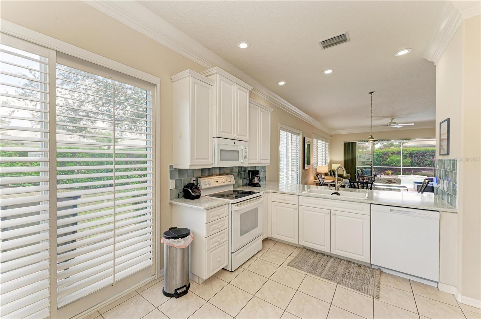 Image 23 of 100 For 8782 49th Terrace E