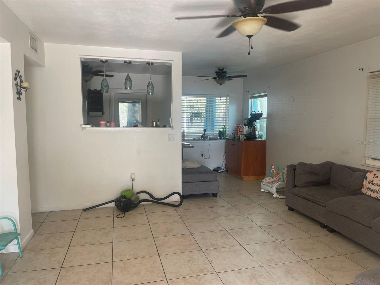 Image 10 of 26 For 540 Palmetto Drive Ne