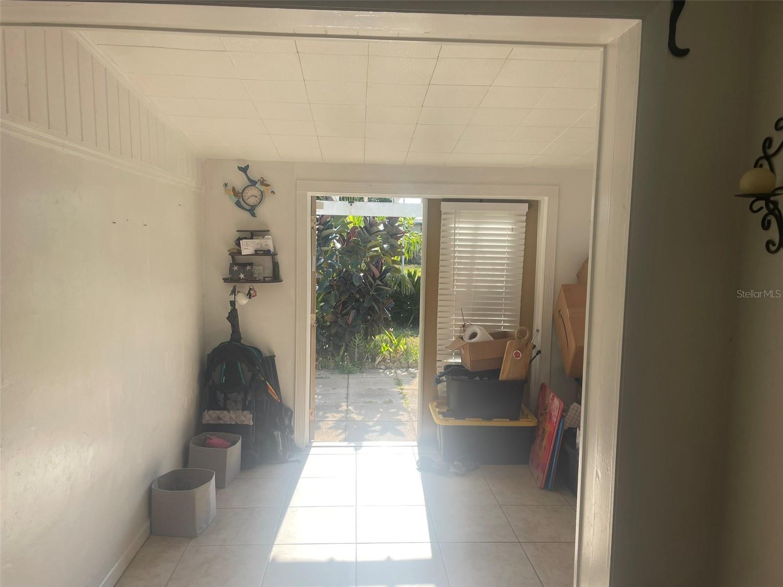 Image 9 of 26 For 540 Palmetto Drive Ne