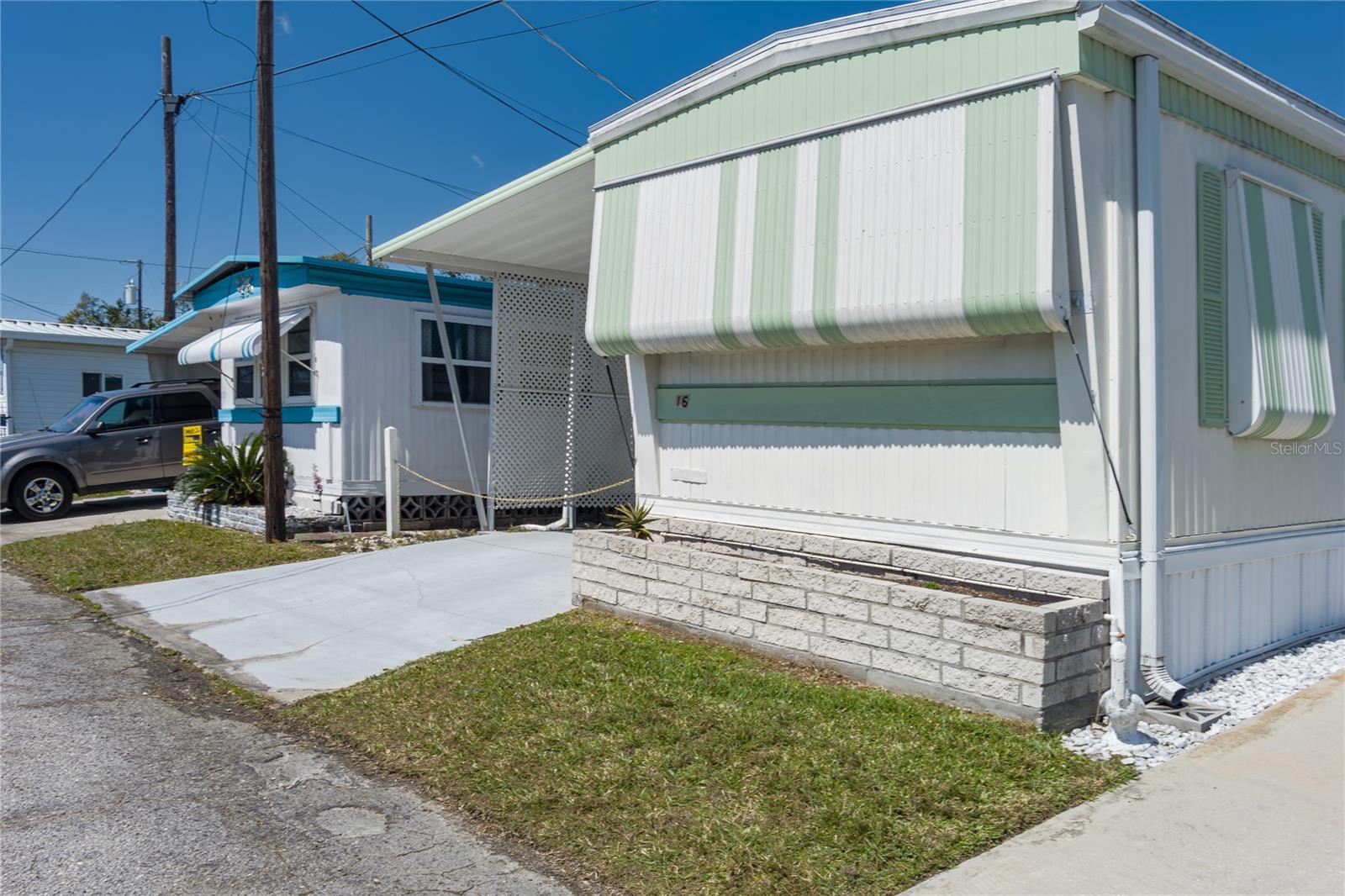 Image 12 of 23 For 16 Illinois Street