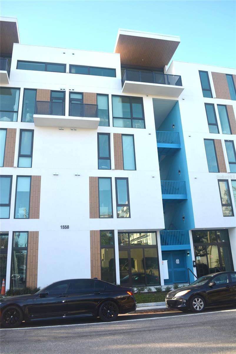 Details for 1558 4th Street 104, SARASOTA, FL 34236