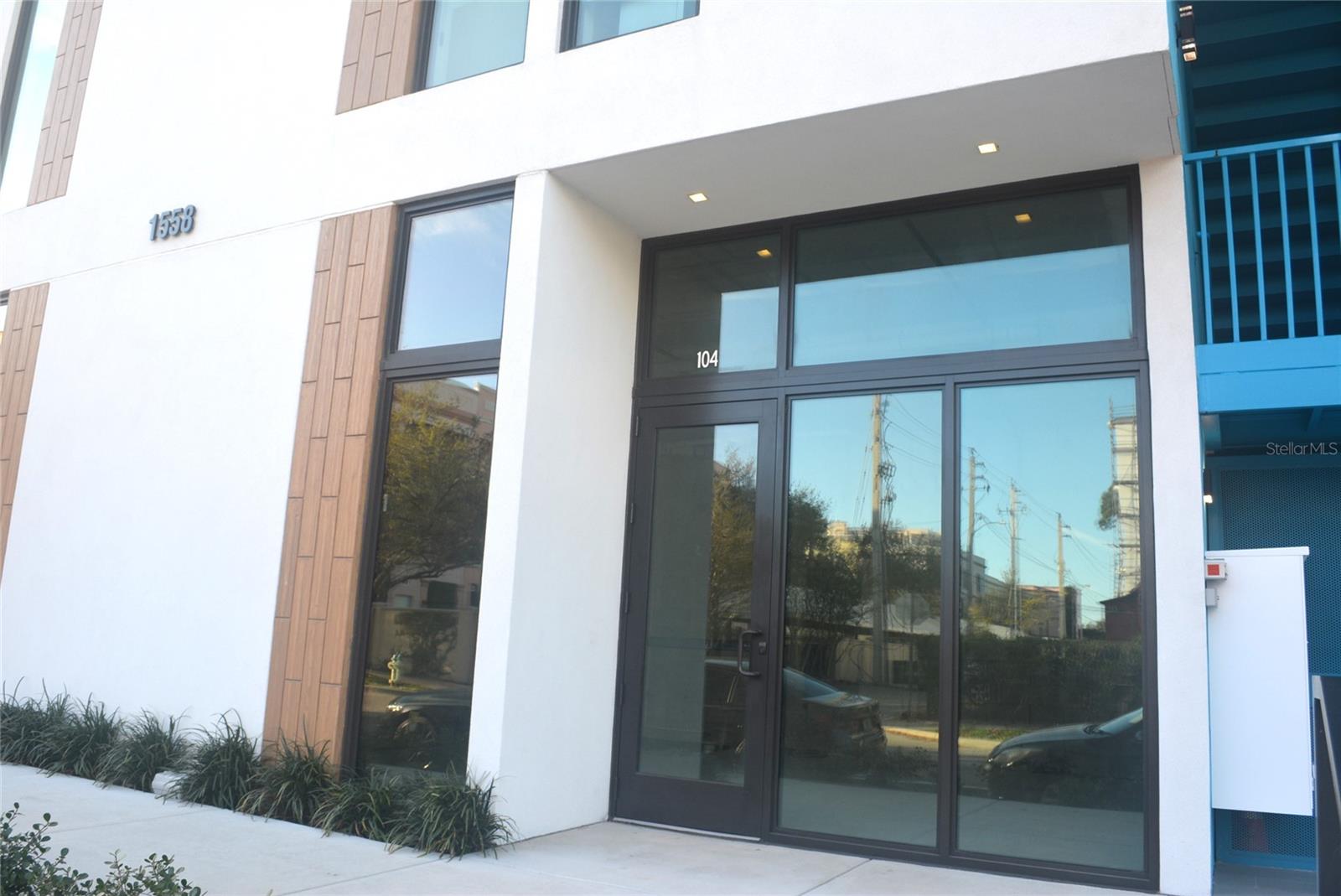 Image 3 of 20 For 1558 4th Street 104