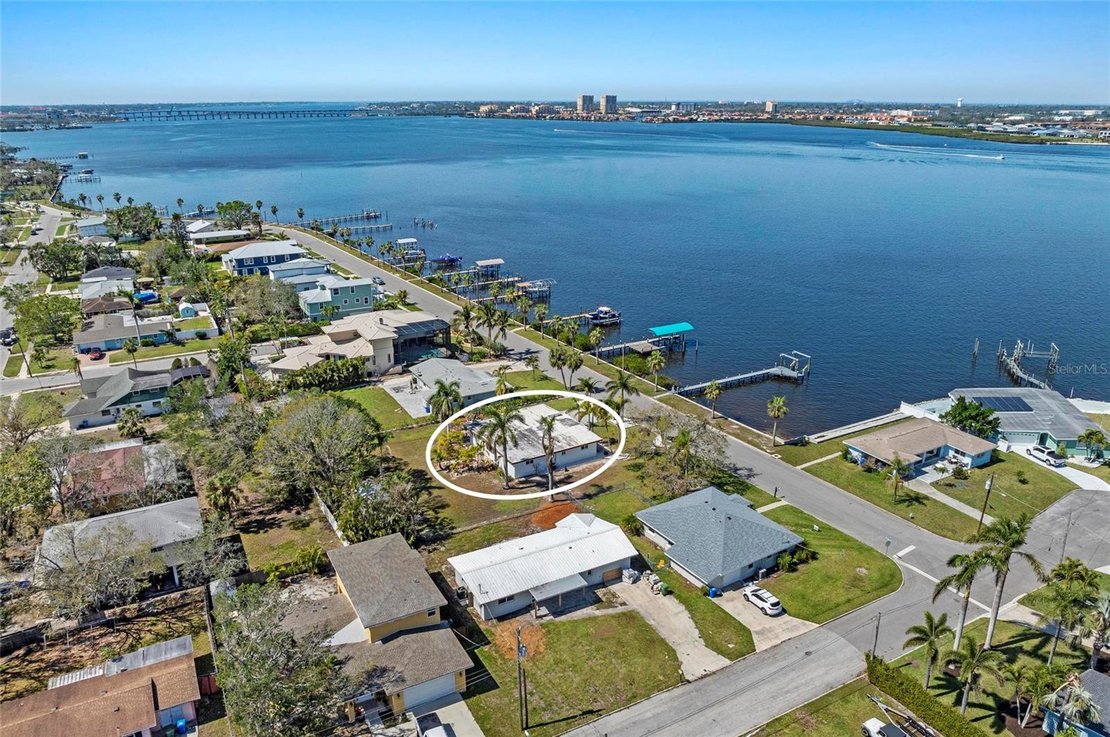 Details for 2014 Riverside Drive E, BRADENTON, FL 34208