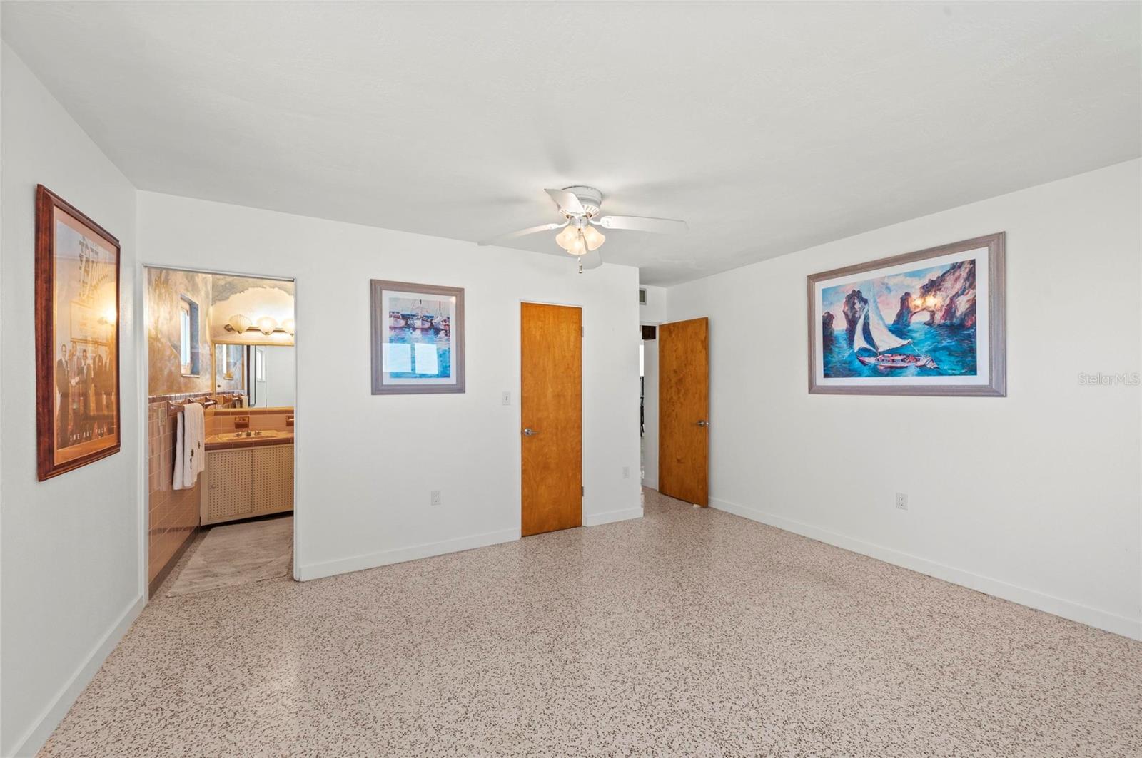 Image 48 of 73 For 2014 Riverside Drive E