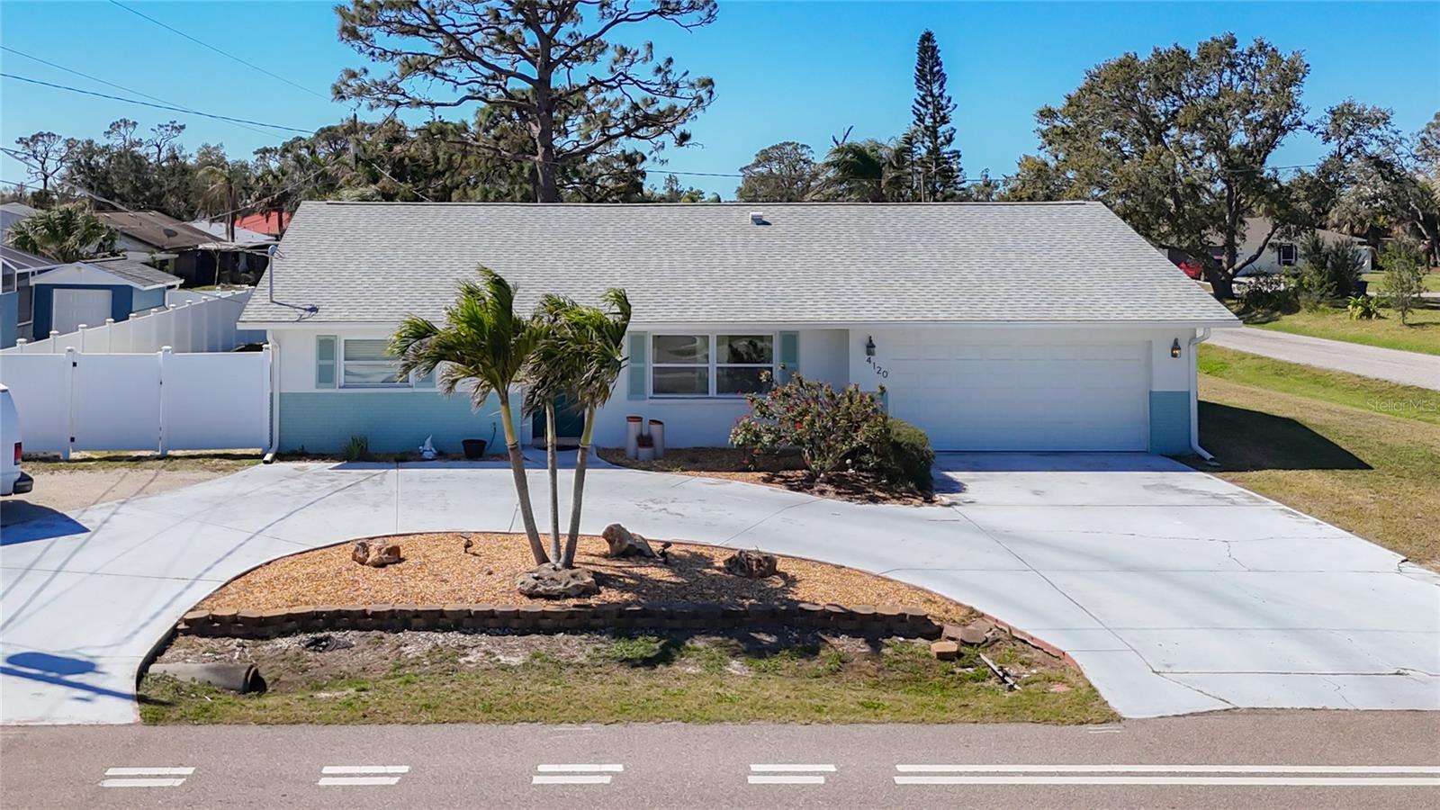 Details for 4120 Shamrock Drive, VENICE, FL 34293