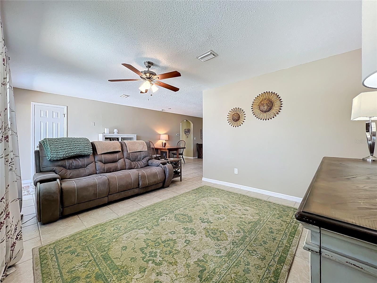 Image 11 of 65 For 4120 Shamrock Drive