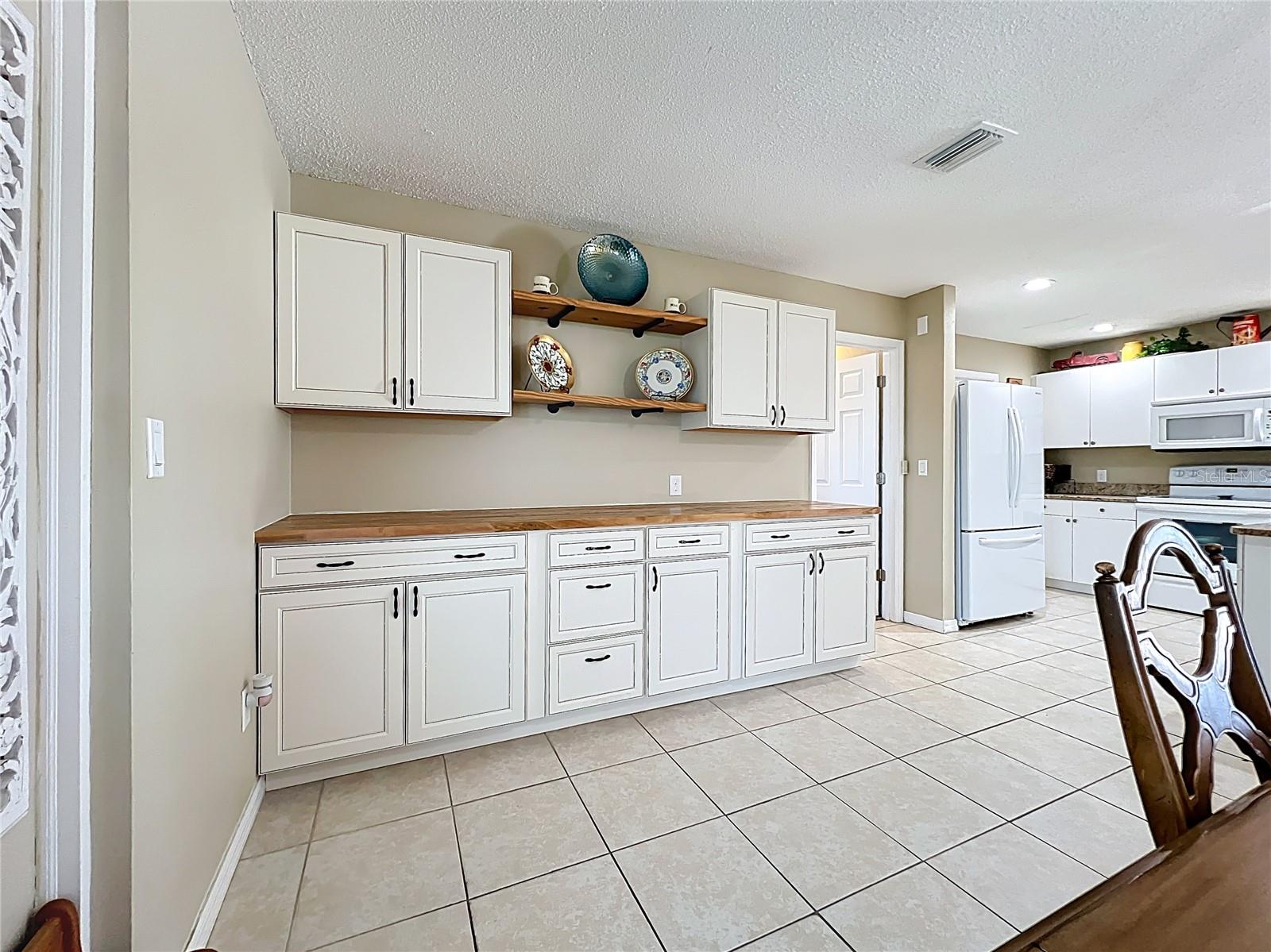 Image 30 of 65 For 4120 Shamrock Drive
