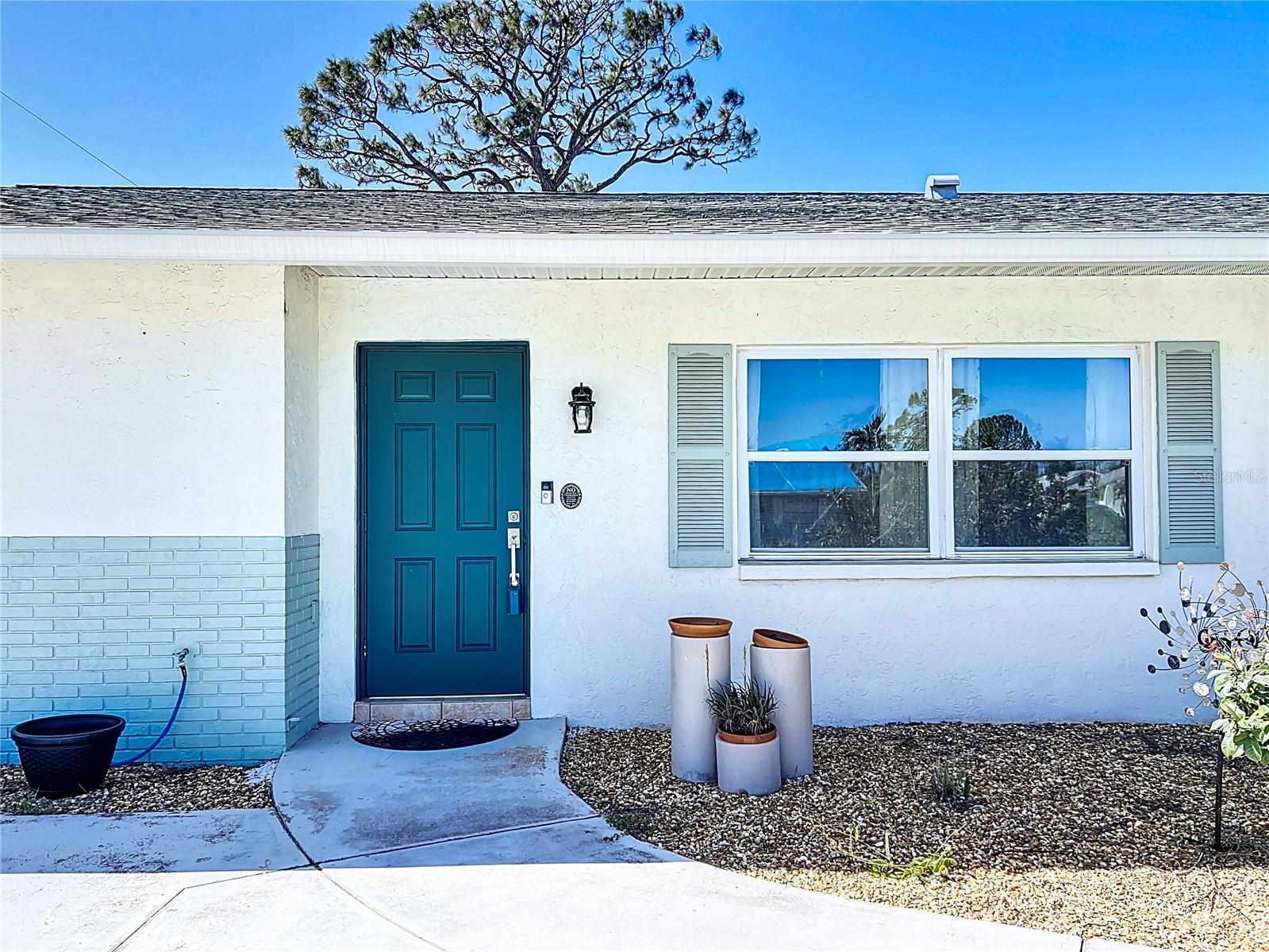 Image 6 of 65 For 4120 Shamrock Drive