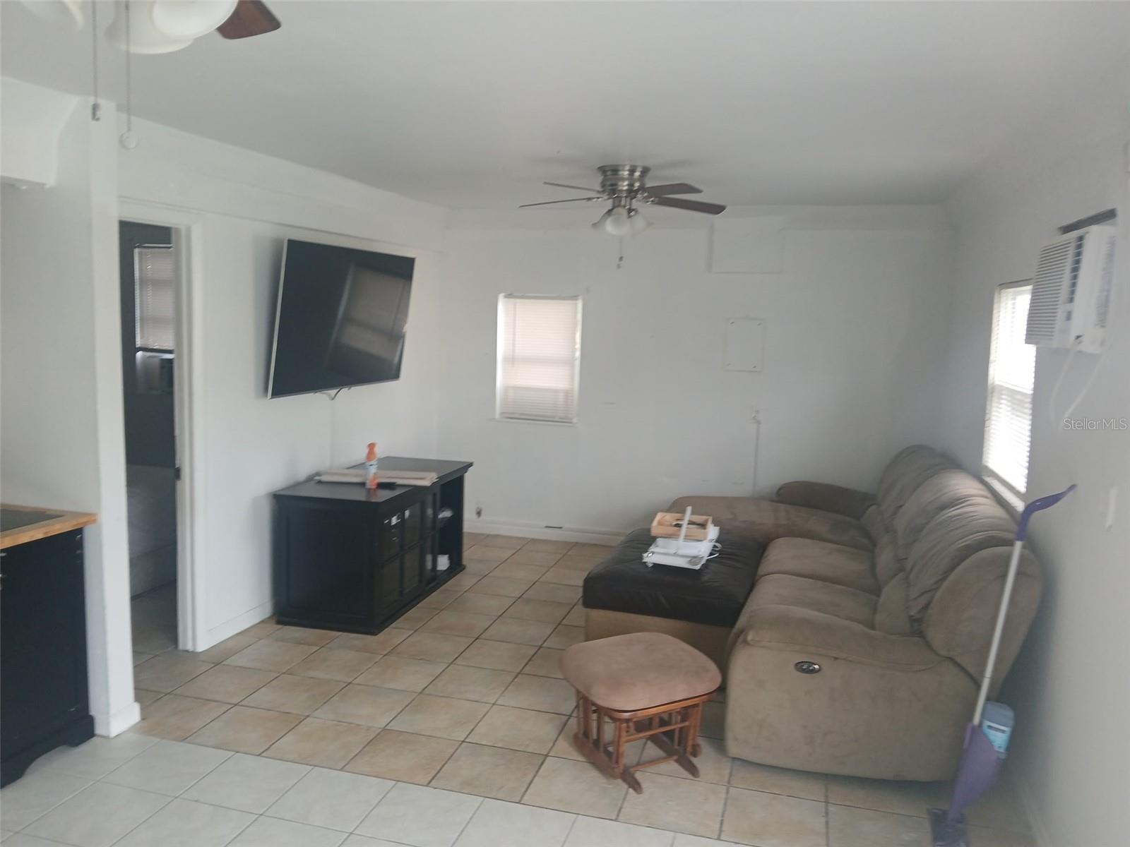 Image 26 of 31 For 2564 Wood Street