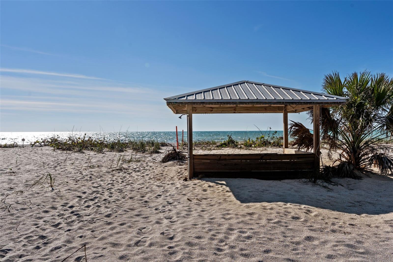 Image 81 of 100 For 412 Casey Key Road