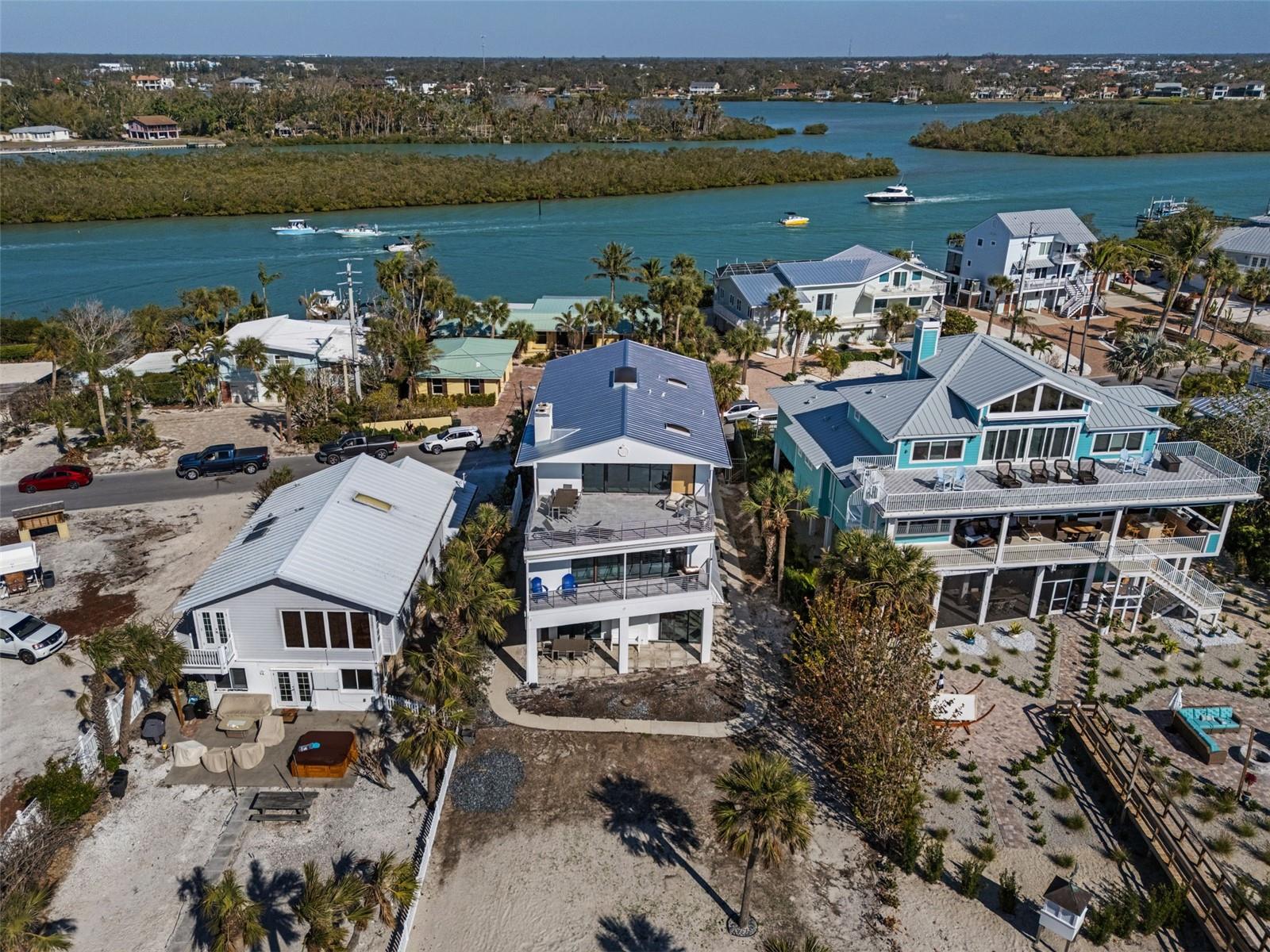 Image 84 of 100 For 412 Casey Key Road