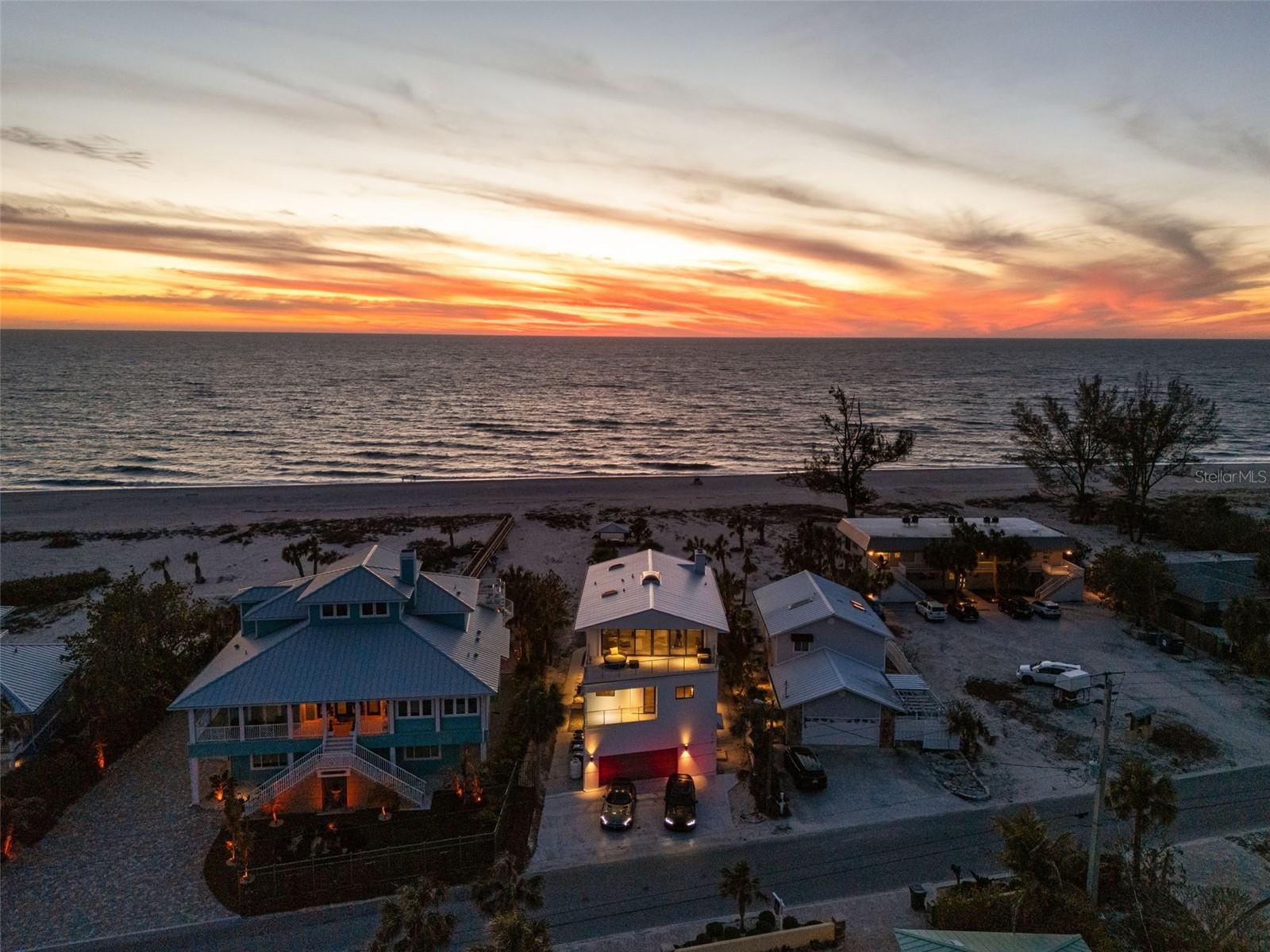 Image 91 of 100 For 412 Casey Key Road