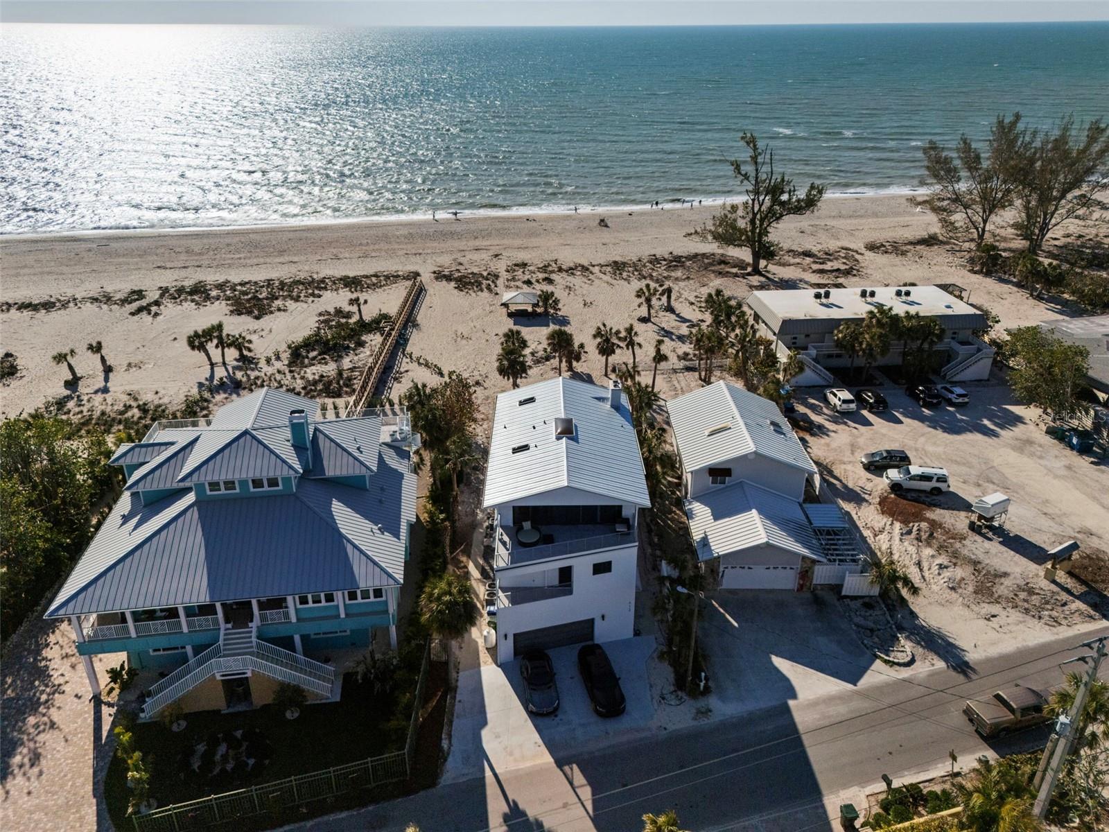 Image 98 of 100 For 412 Casey Key Road