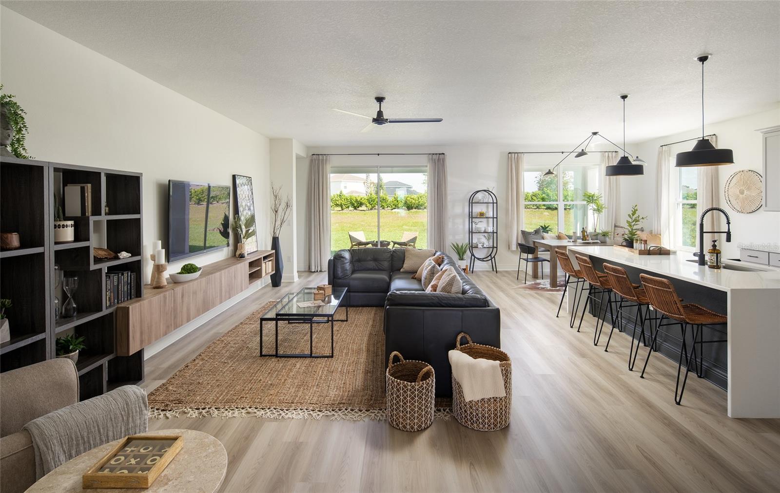 Image 4 of 11 For 286 Hillshire Place