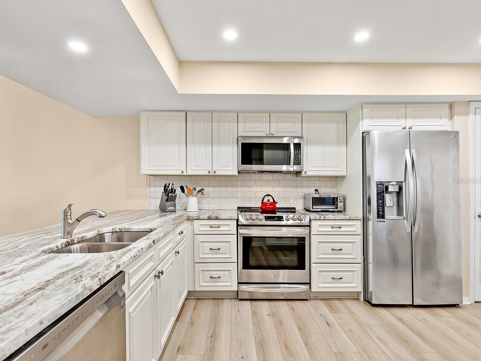 Image 13 of 36 For 6094 Wilshire Boulevard 8