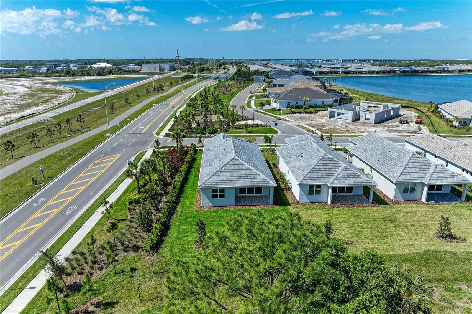 Image 30 of 47 For 995 Waterline Court
