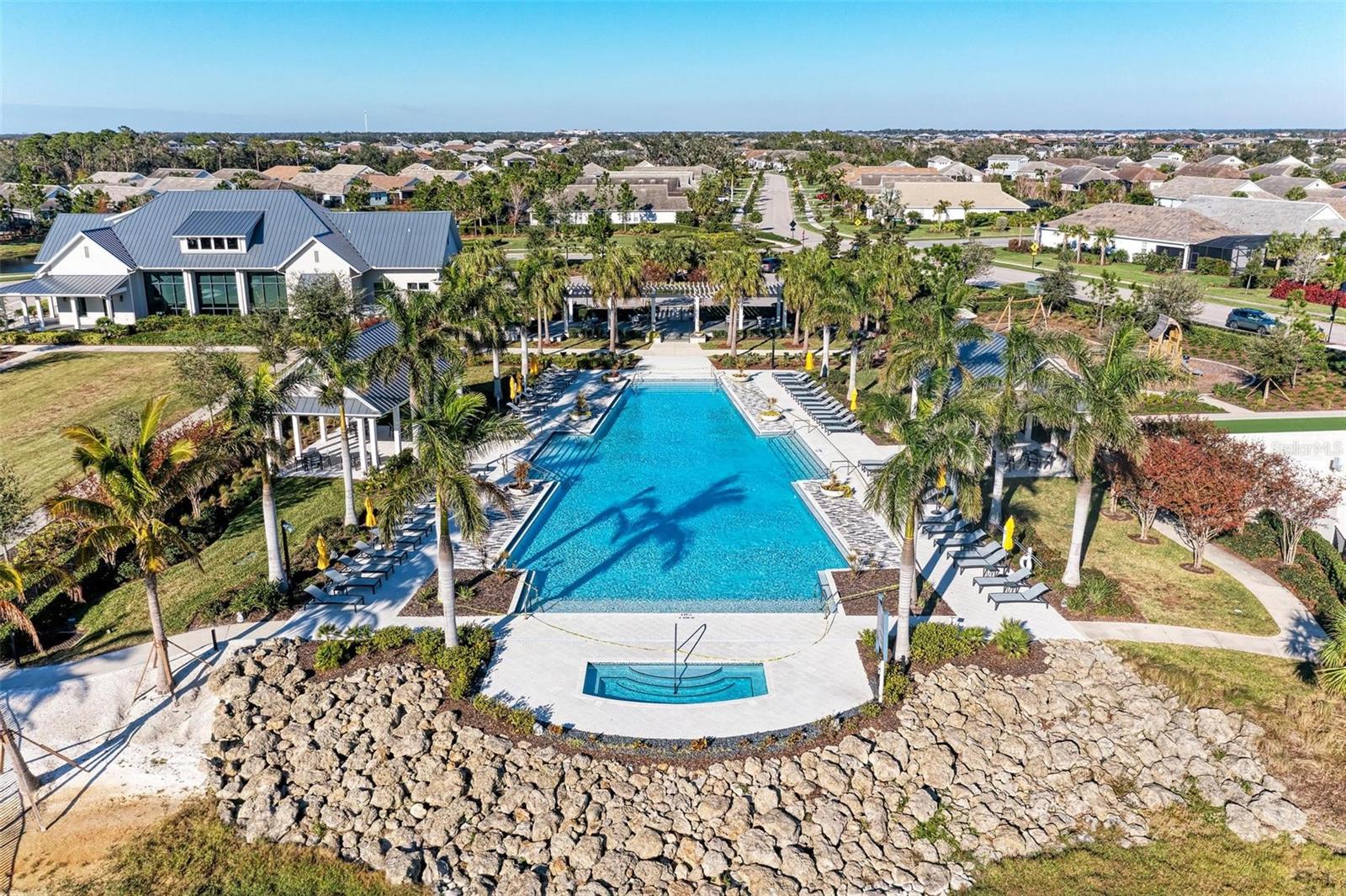 Image 43 of 47 For 995 Waterline Court