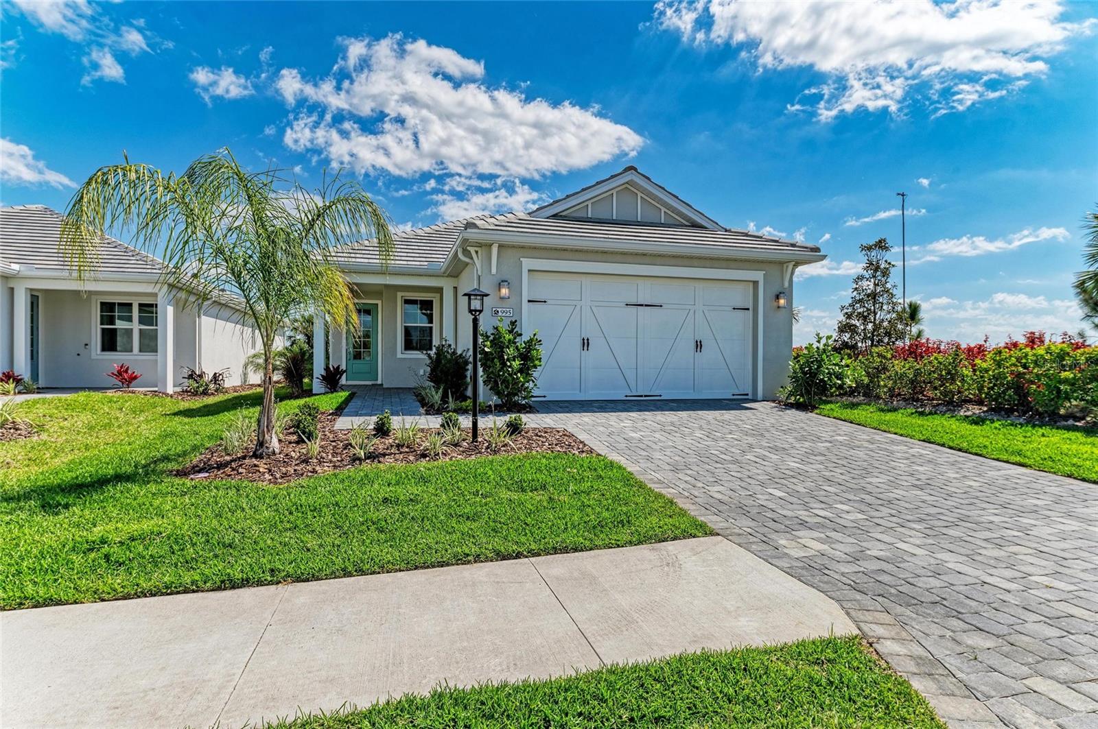 Image 6 of 47 For 995 Waterline Court