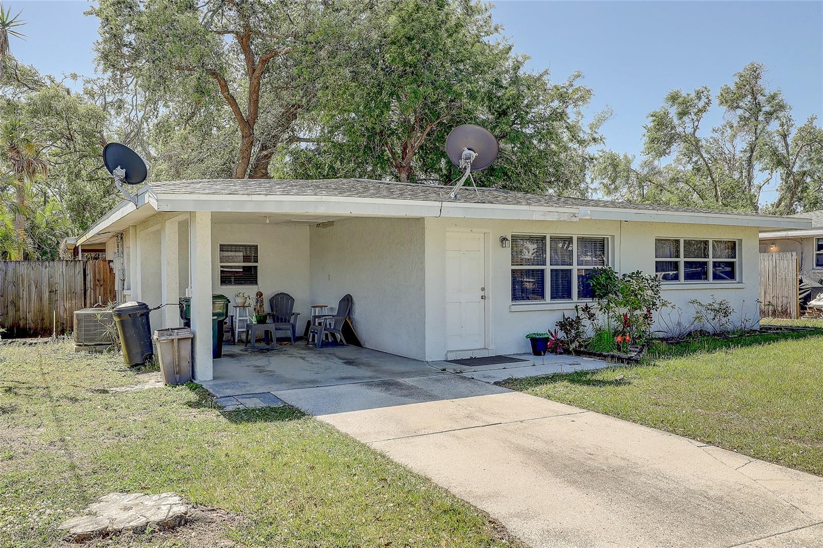 Image 2 of 44 For 2412 Grove Street