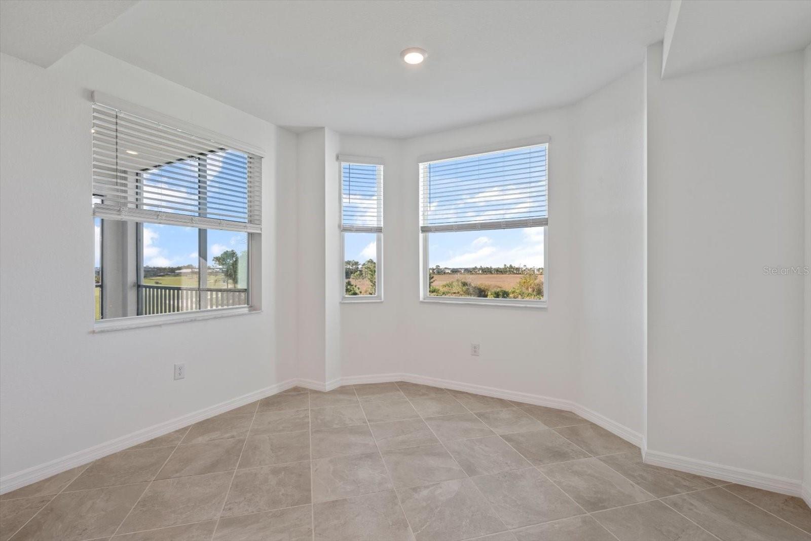 Image 17 of 42 For 12180 Wellen Golf Street 302