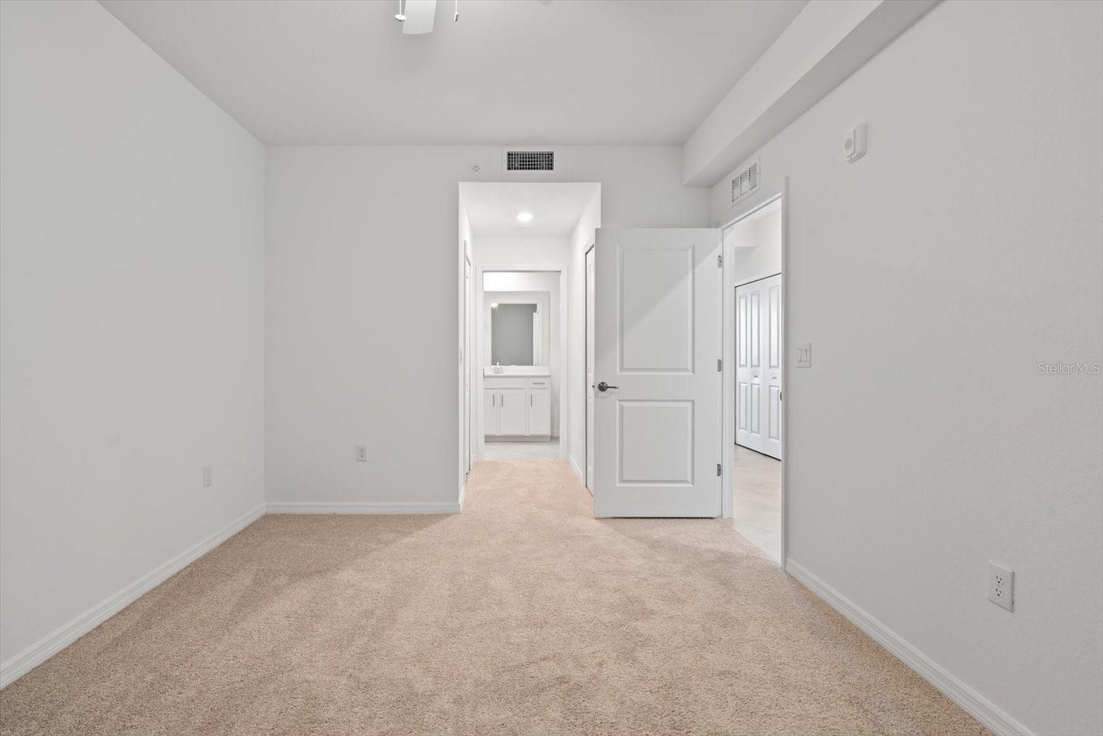 Image 22 of 42 For 12180 Wellen Golf Street 302