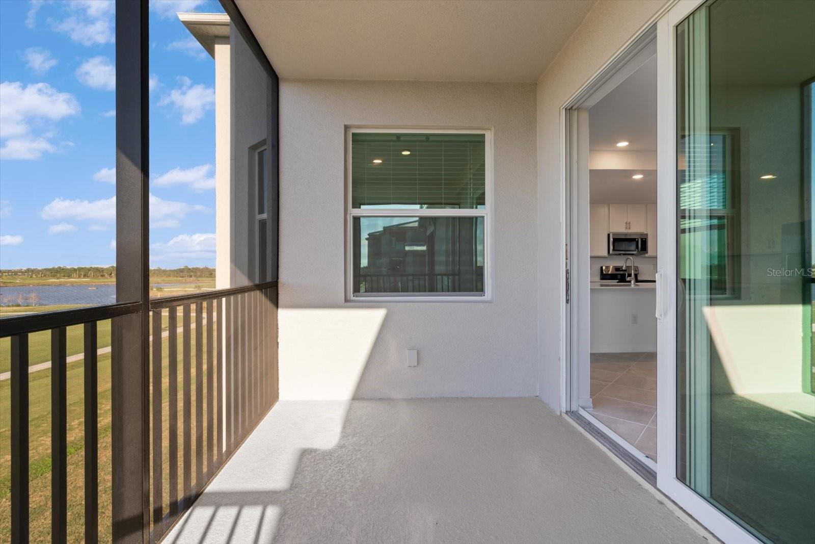 Image 32 of 42 For 12180 Wellen Golf Street 302