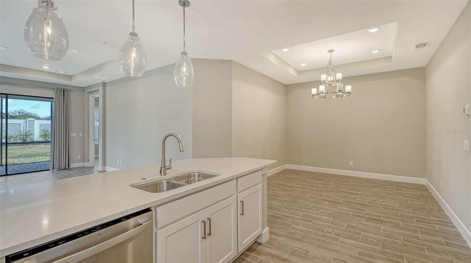 Image 14 of 56 For 6070 Mesa Glen