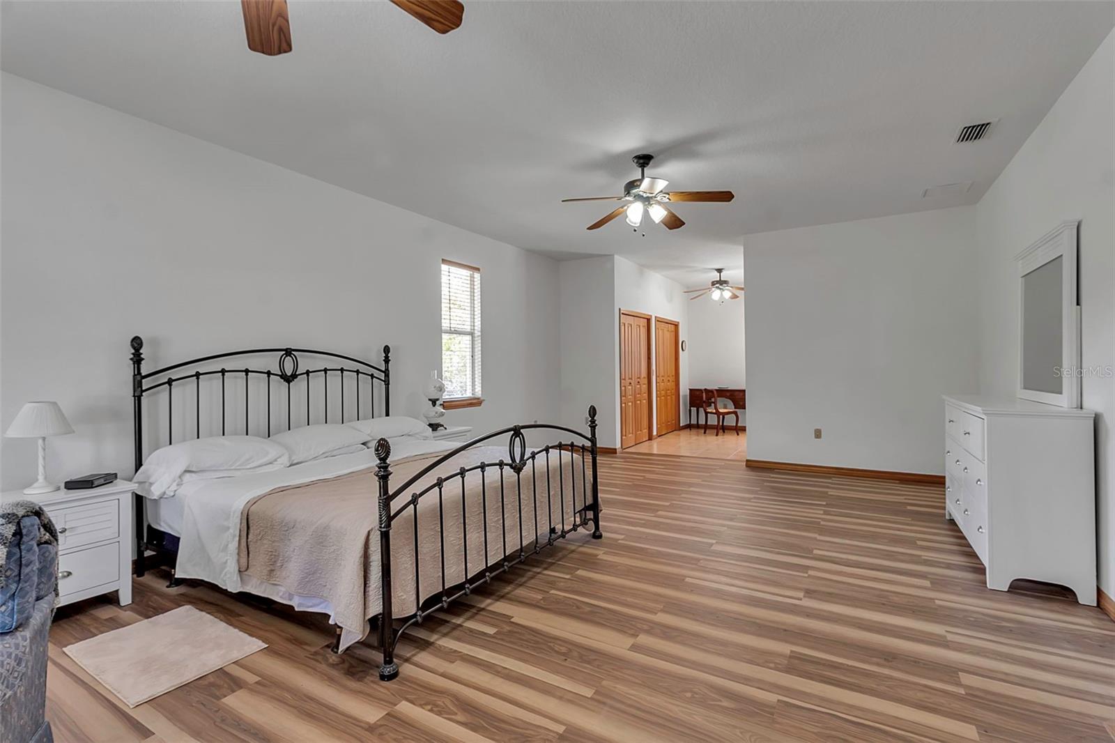 Image 12 of 43 For 6510 24th Avenue E