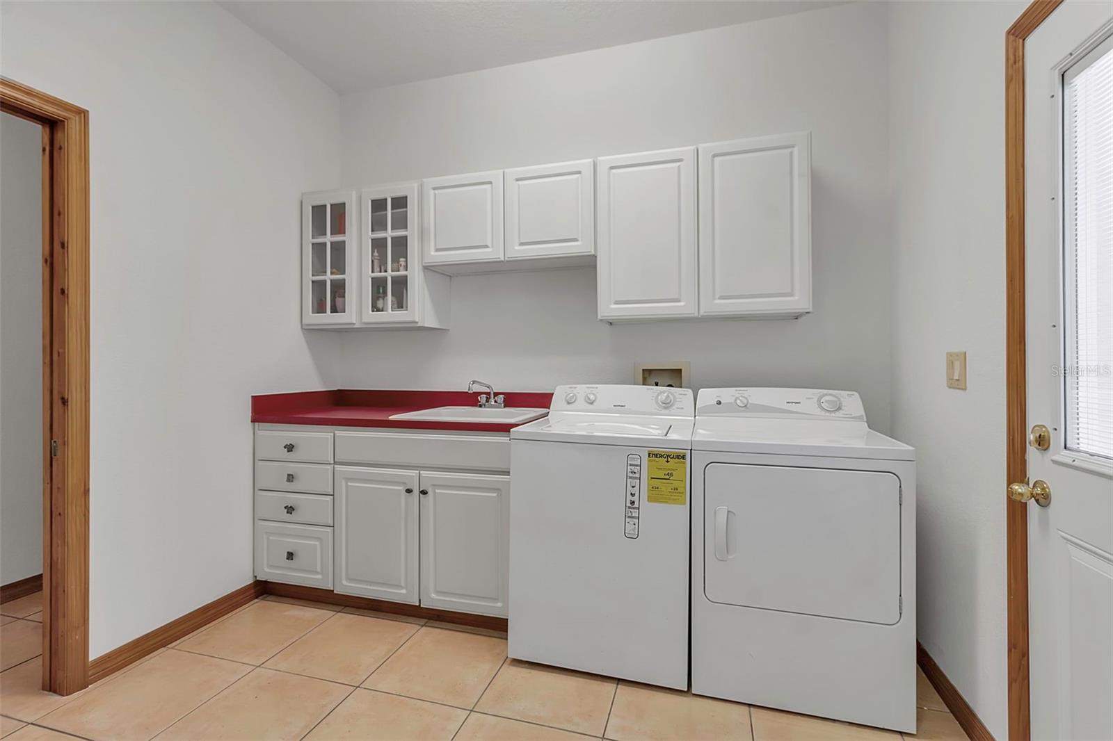 Image 24 of 43 For 6510 24th Avenue E