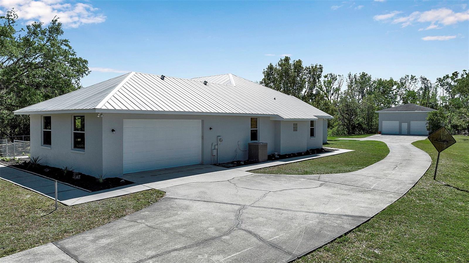 Image 31 of 43 For 6510 24th Avenue E