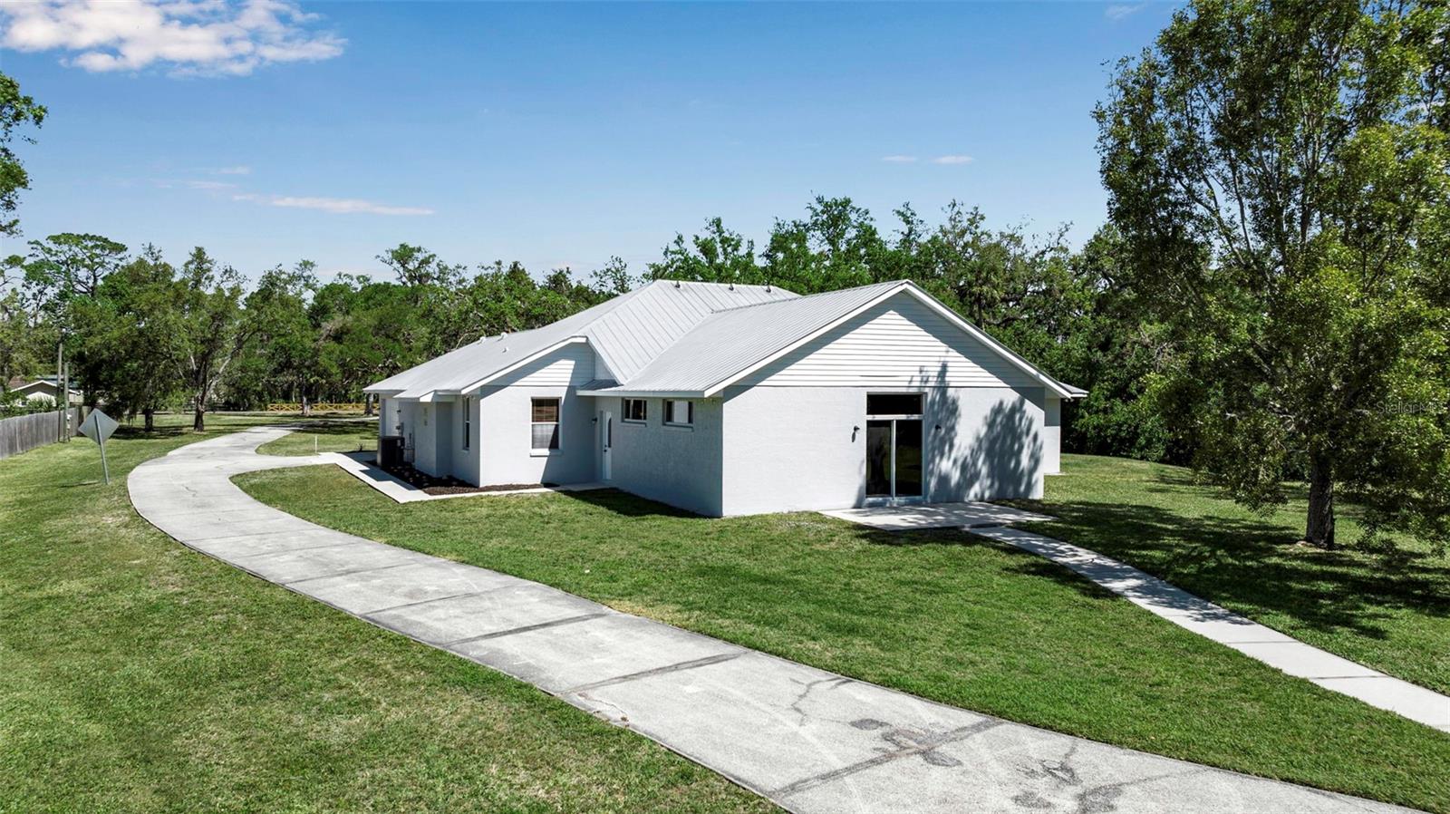 Image 32 of 43 For 6510 24th Avenue E