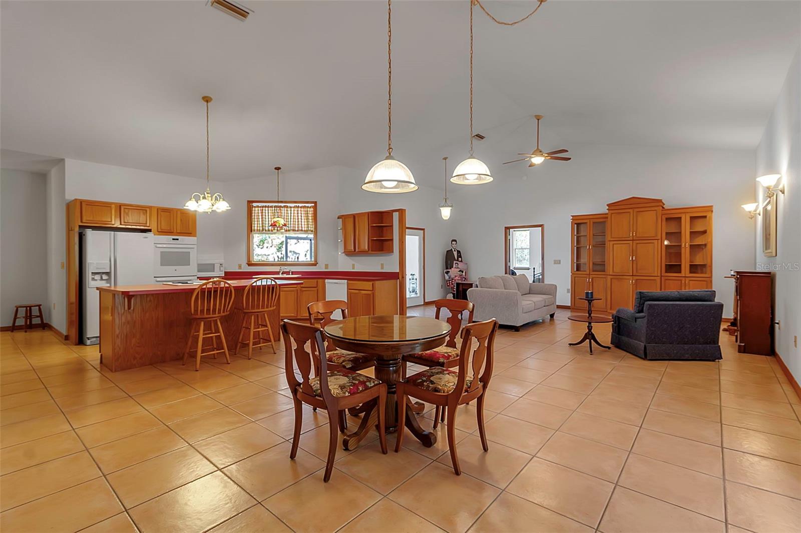 Image 7 of 43 For 6510 24th Avenue E